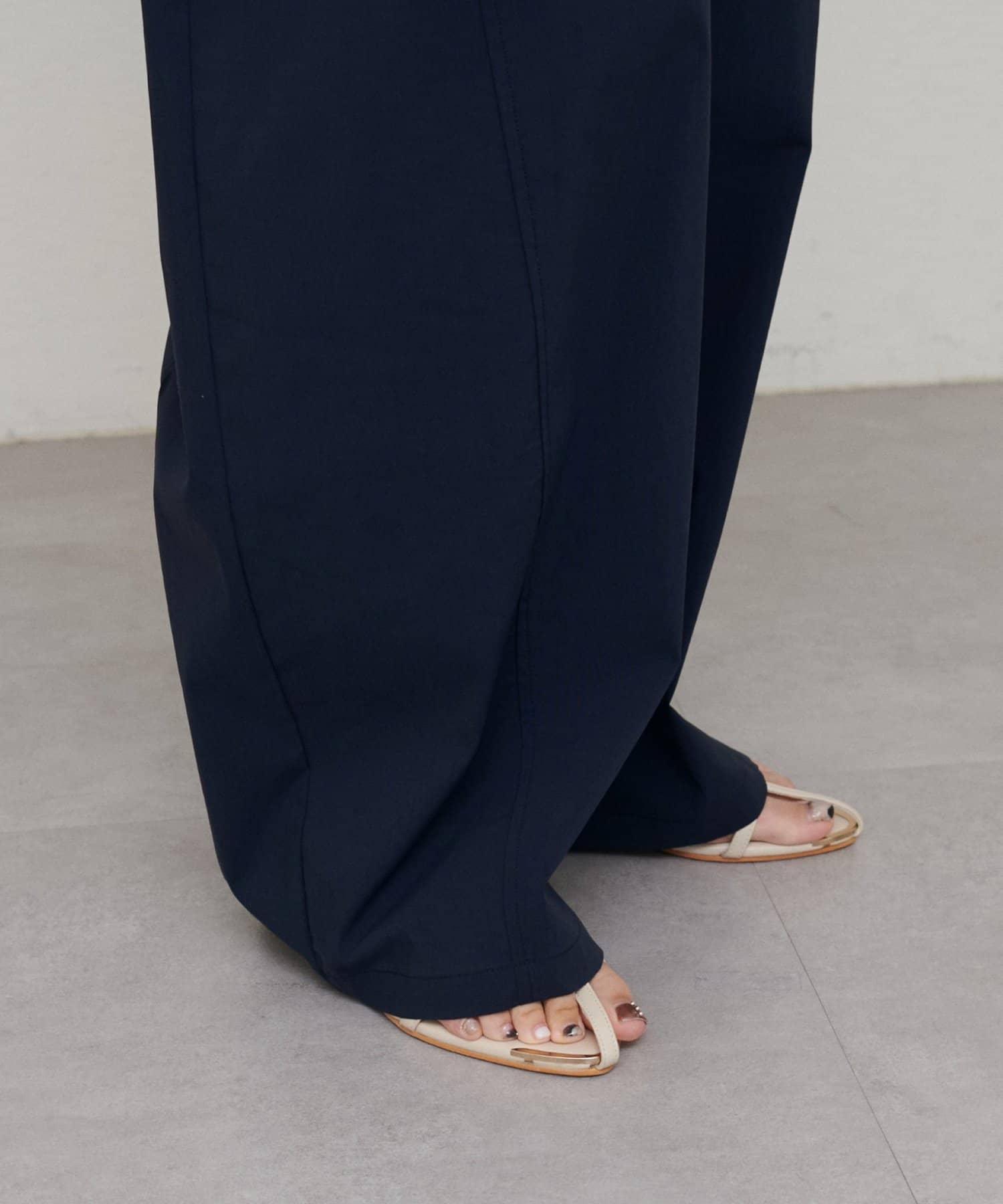LARUTA(ラルータ) ストレッチクロスカーブパンツ