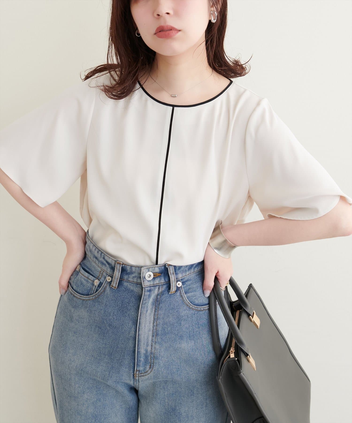 natural couture(ナチュラルクチュール) バイカラーフレア袖ブラウス