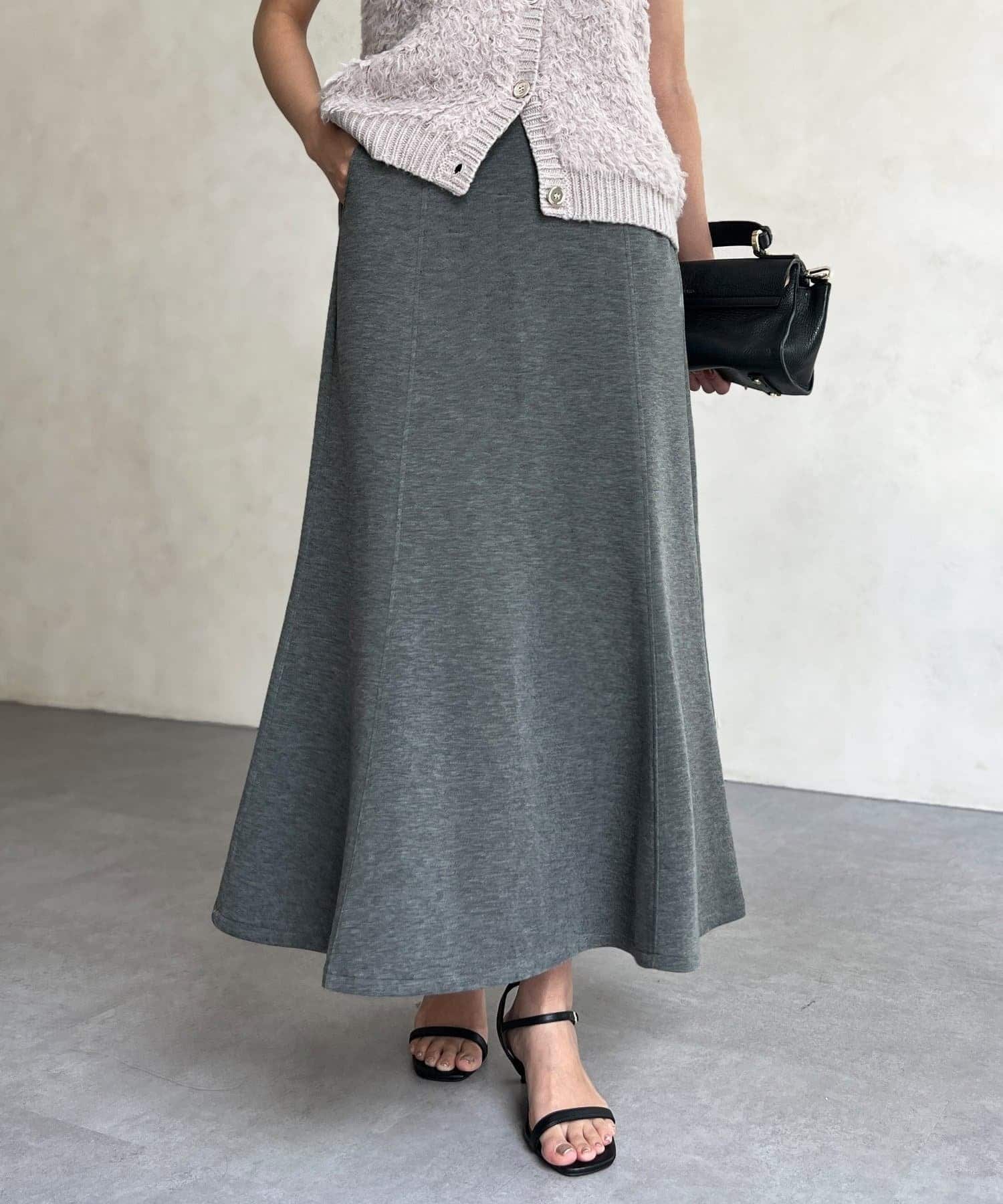 Chez toi(シェトワ) ダンボールセミフレアスカート