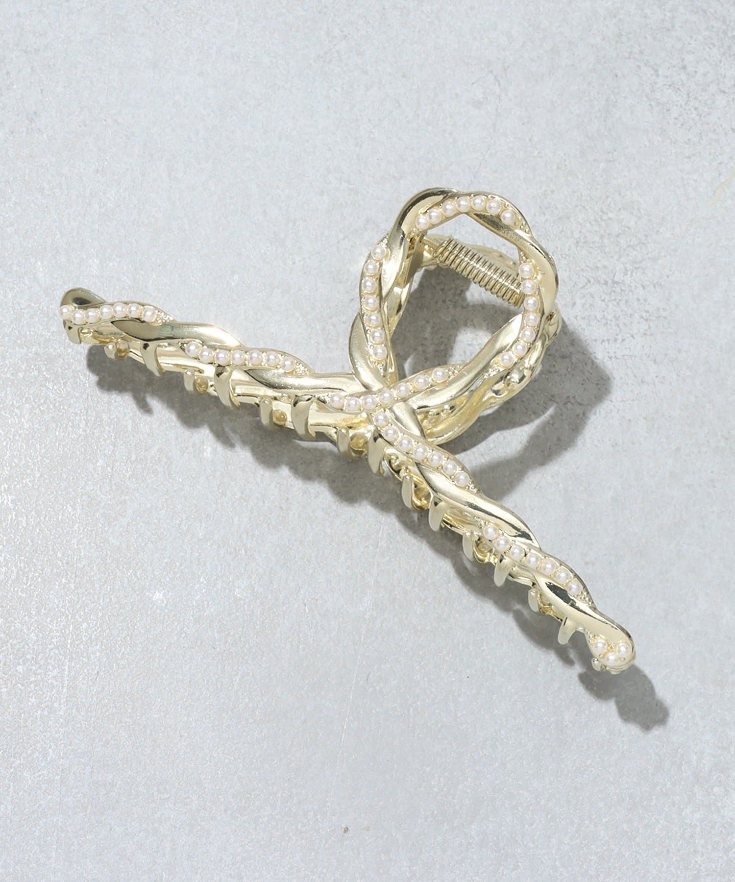 3COINS(スリーコインズ) ツイストパールメタルラセンバンス