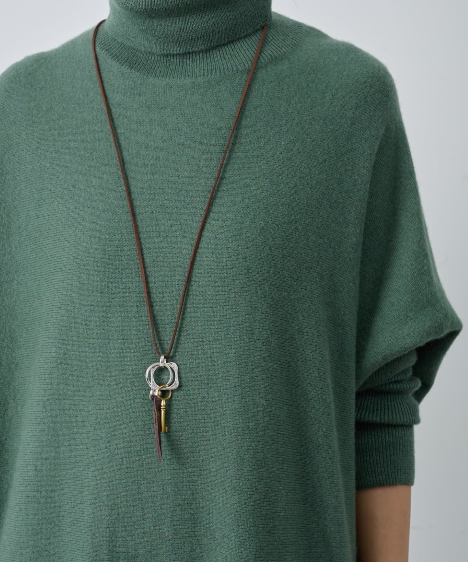 BEARDSLEY(ビアズリー) レザーネックレス