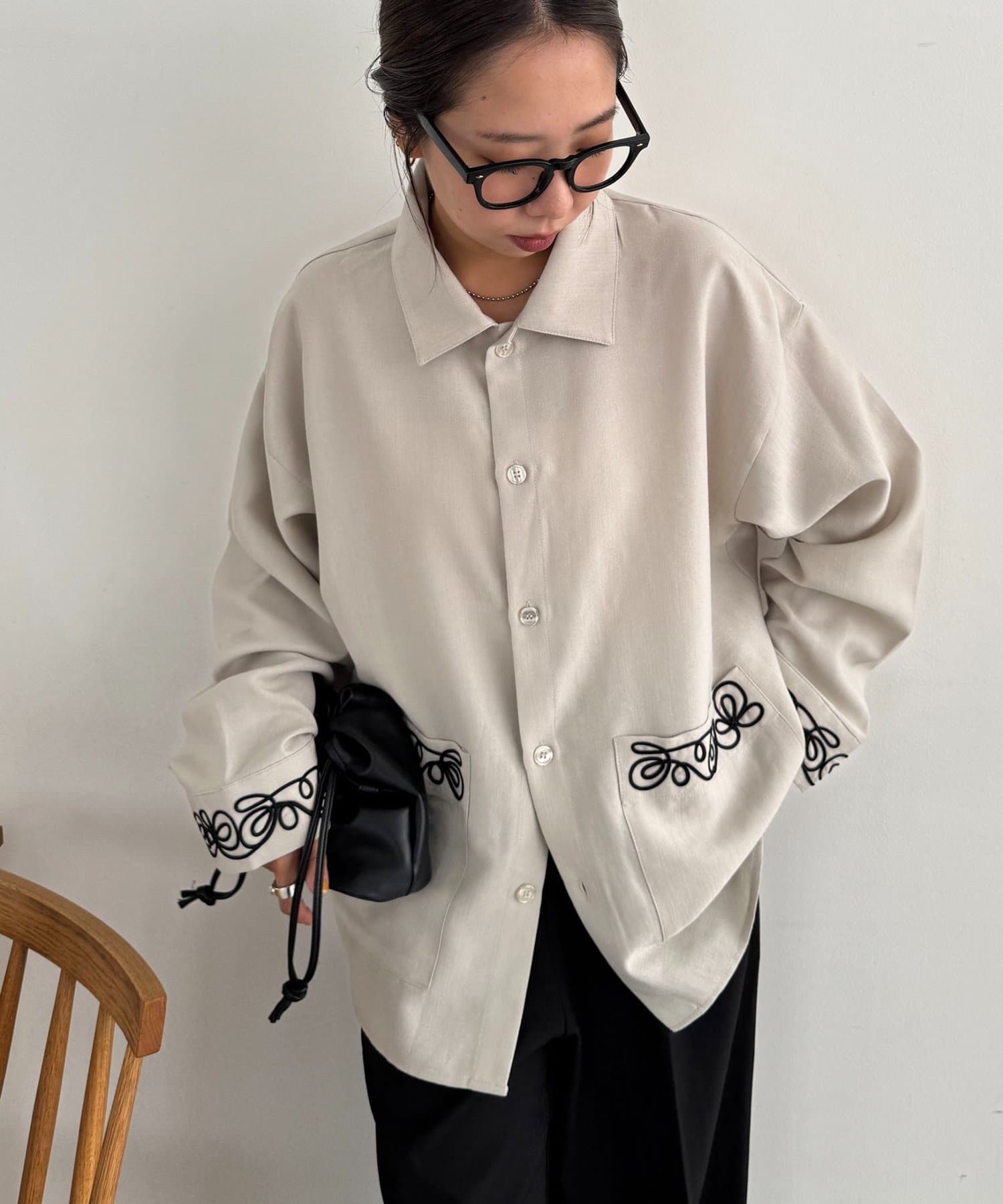 ユニセックス】コード刺繍オーバーシャツ | DISCOAT(ディスコート