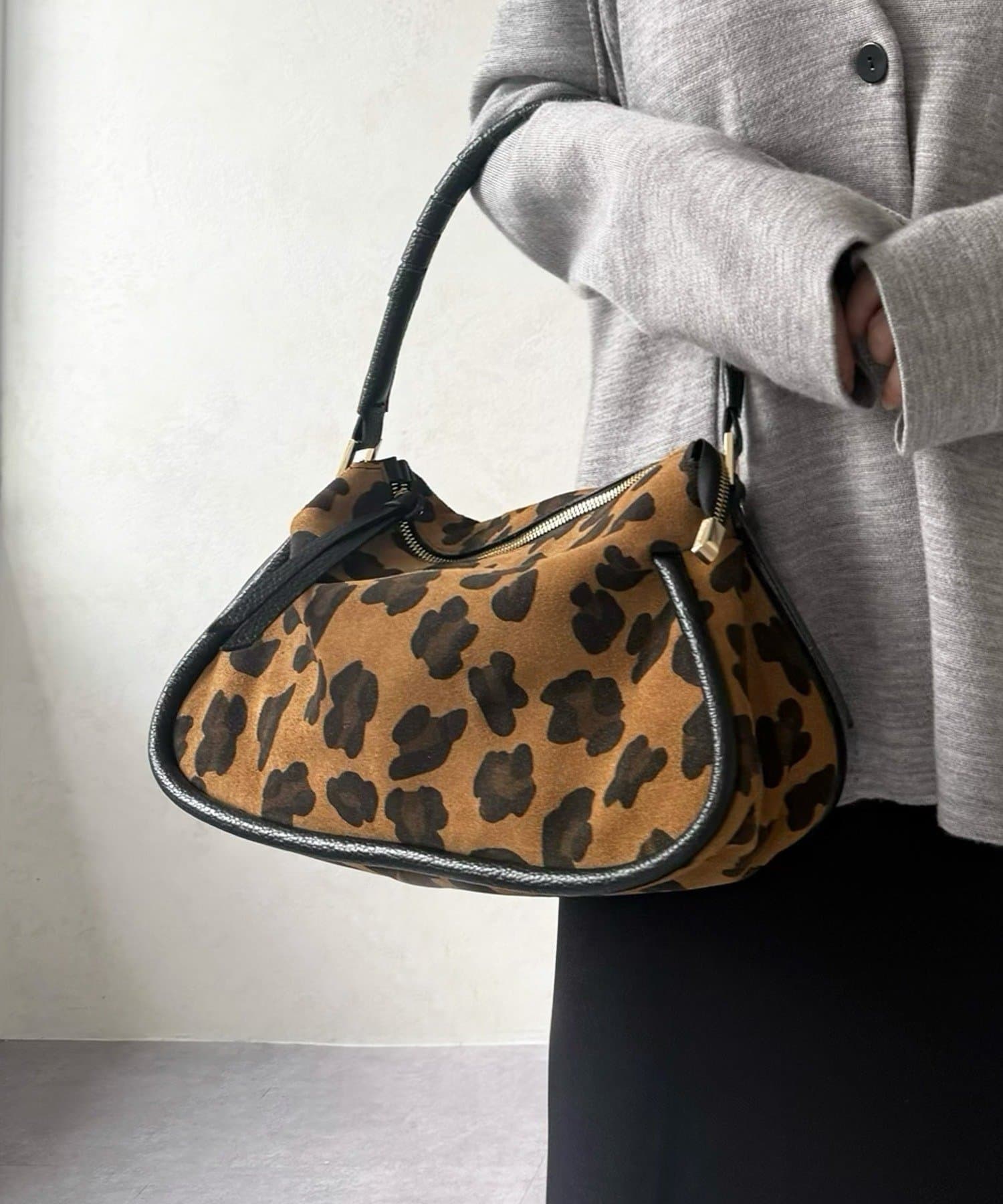 LIVETART(リヴェタート) 2WAYレザーショルダー（レオパード）