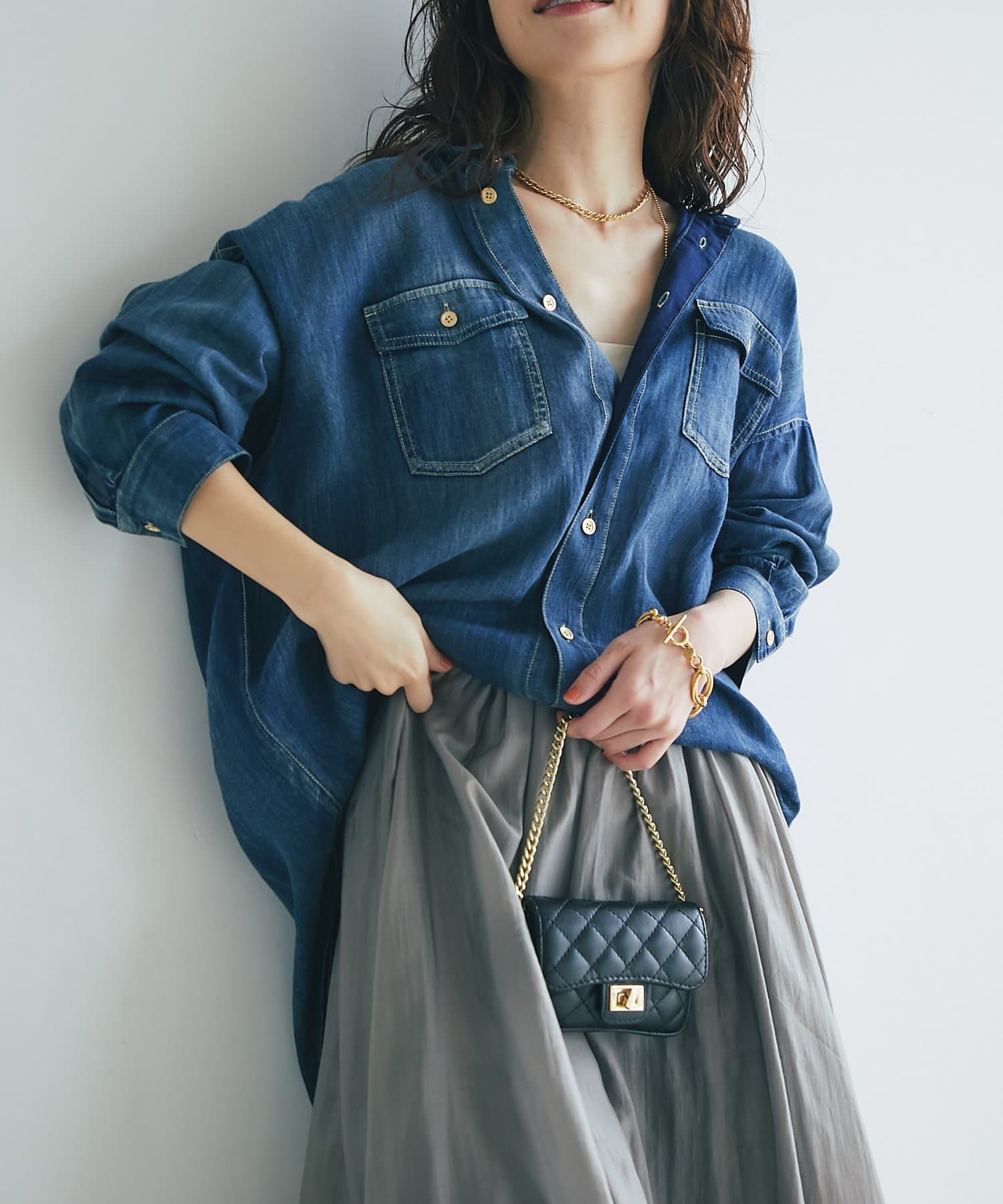 最初の  3シーズン着れる】シアーデニム金釦2WAYシャツ | boutique La トップス