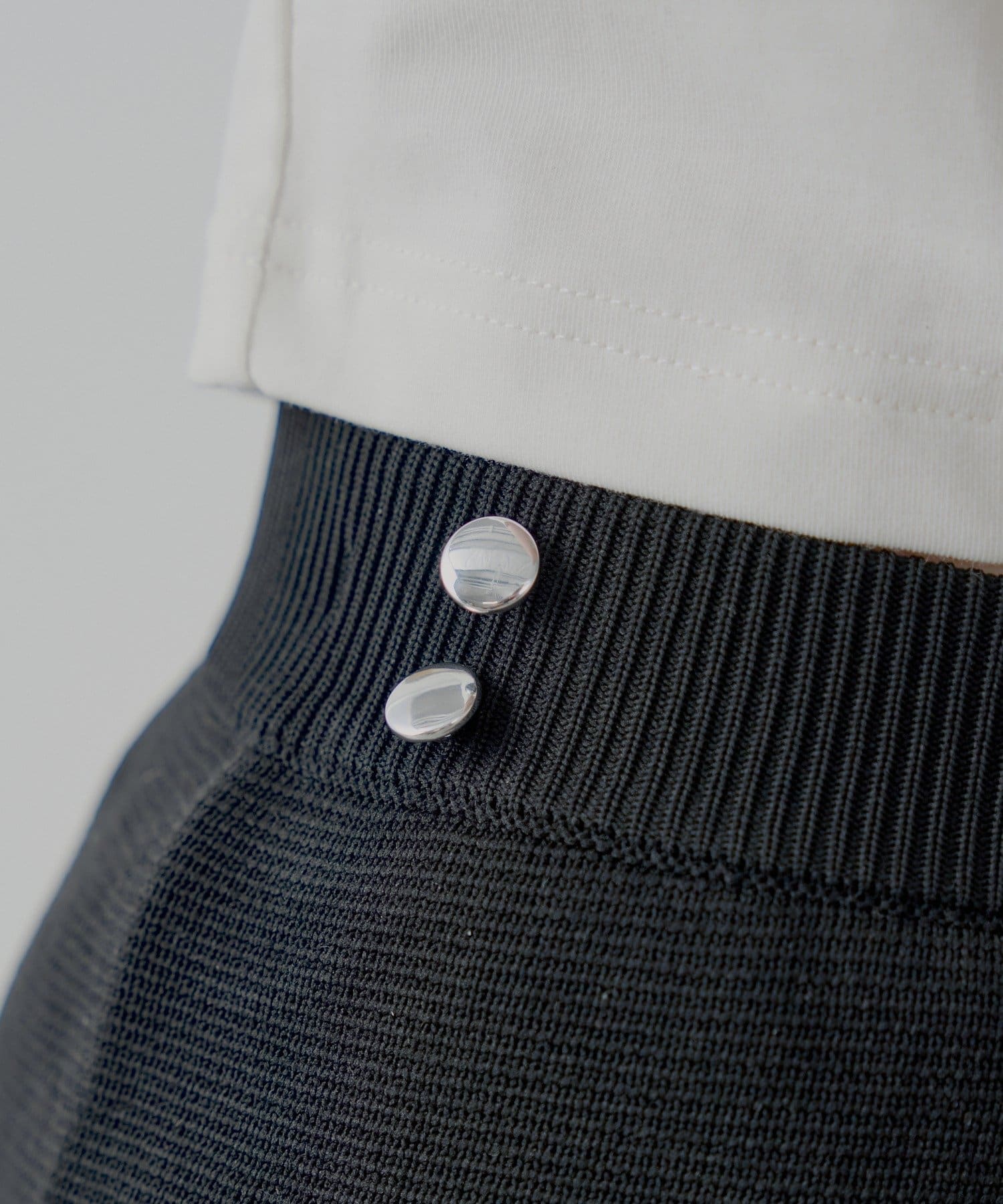 Chico(チコ) 【セットアップ対応】ボタン付きニットショートパンツ