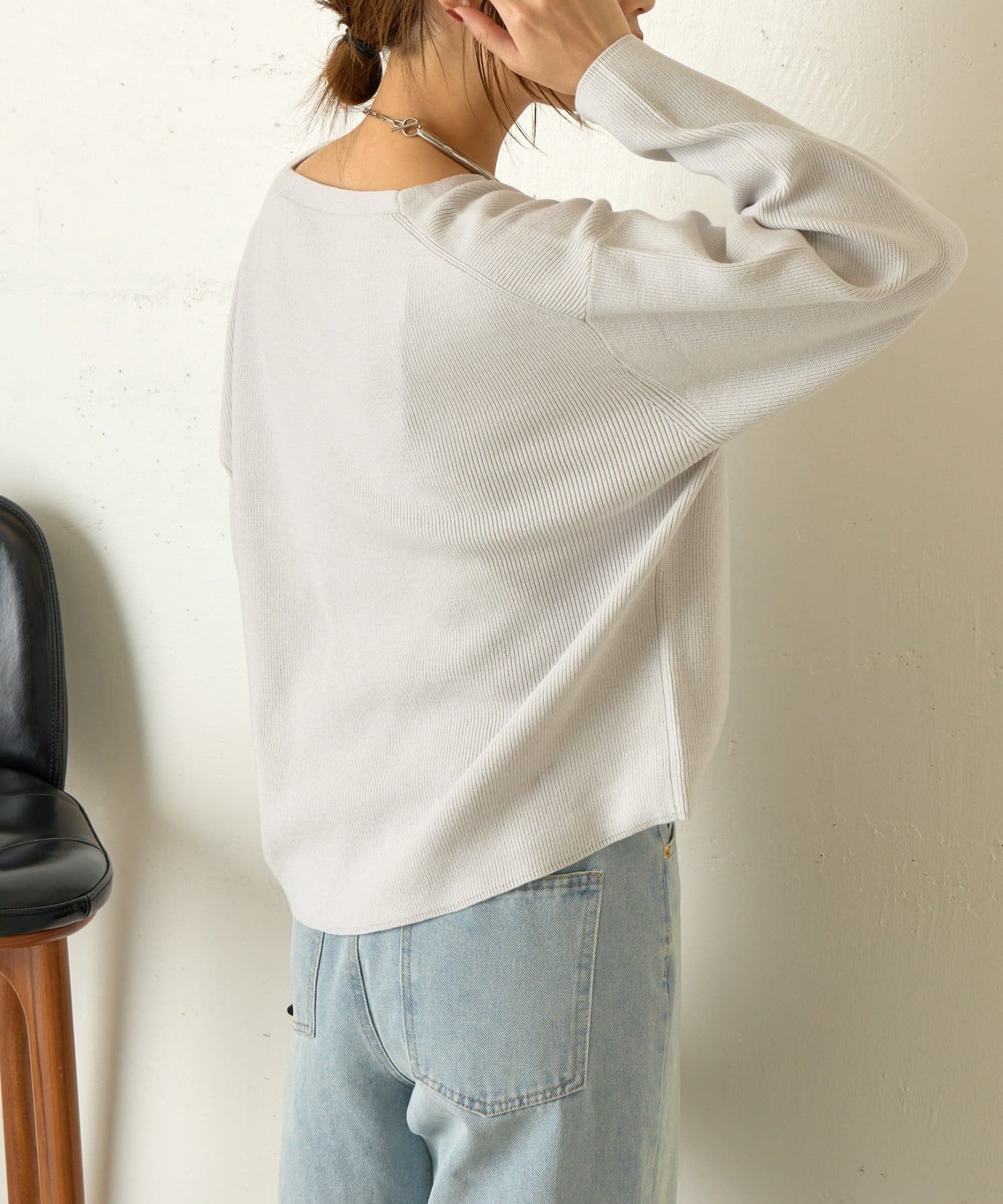 Jena　espace merveilleux(ジェナ　エスパスメルヴェイユ) カタアゼ編みVネックニット