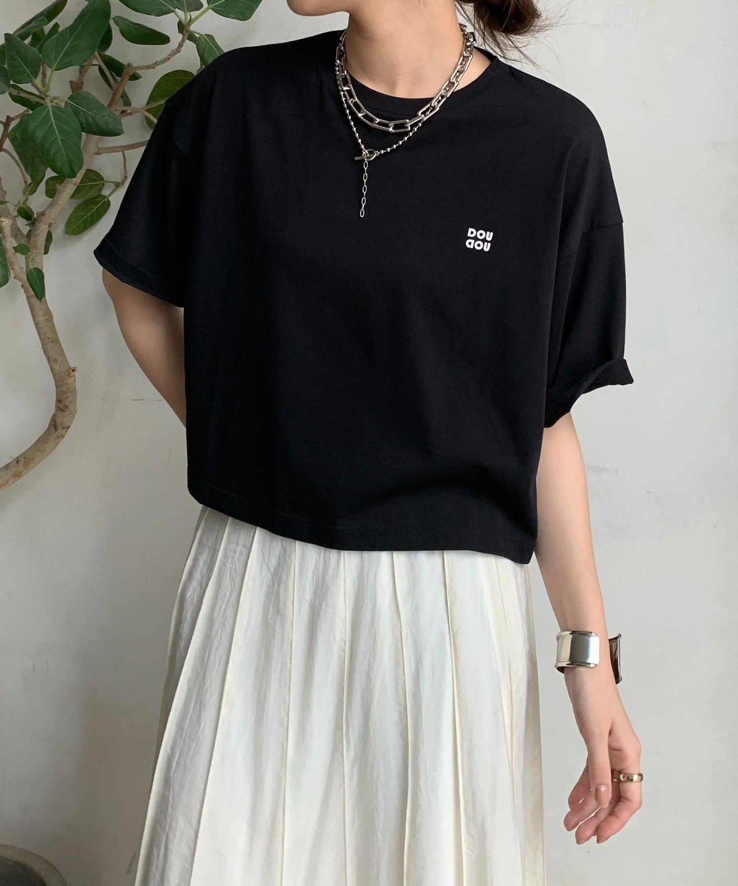 新品未使用　タグ付　doudou 袖ラッフルTEE ブラック 新品未使用 タグ付 doudou 袖ラッフルTEE ブラック - メルカリ