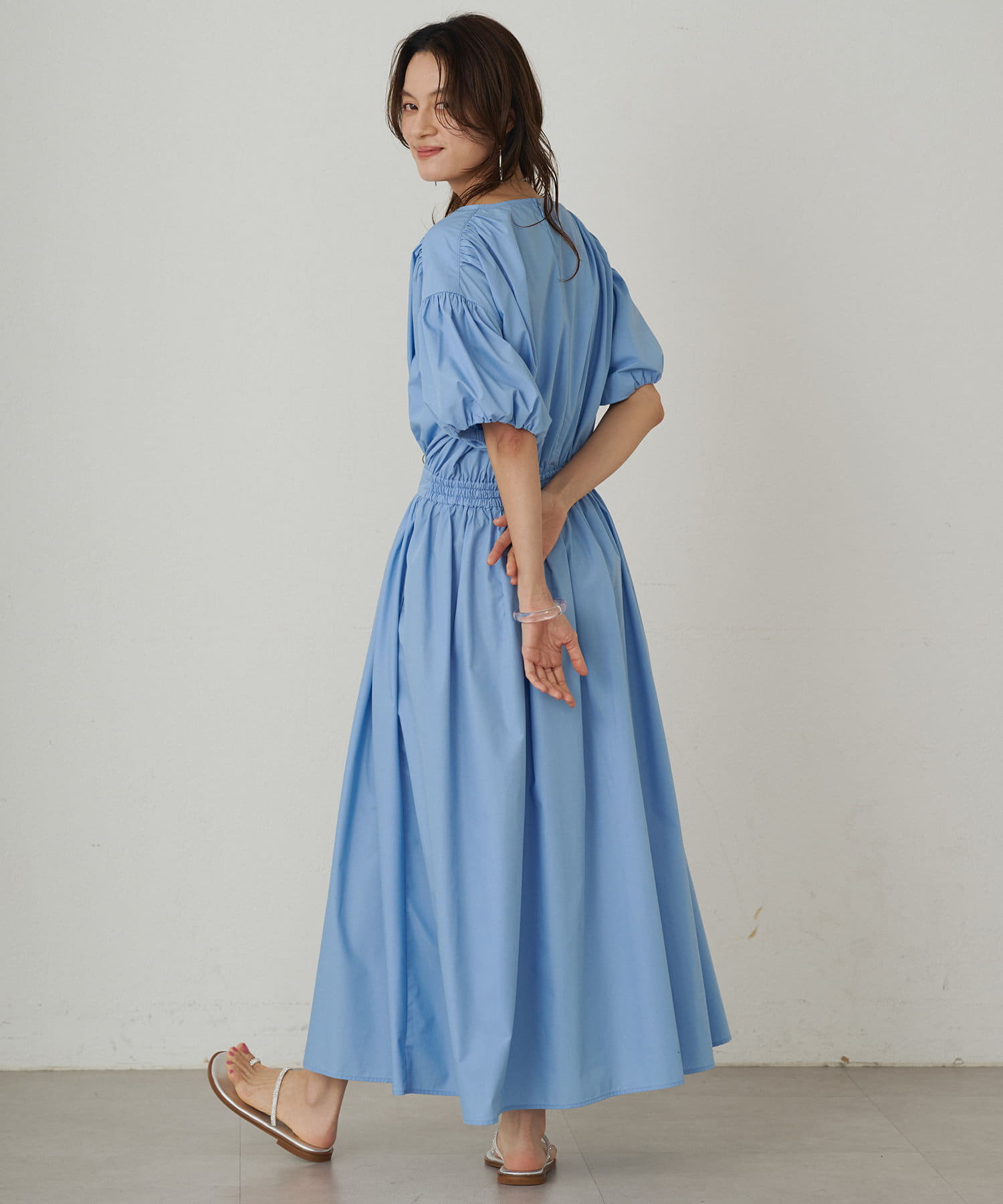 OUTLET(アウトレット) 【Loungedress】Vギャザーワンピース