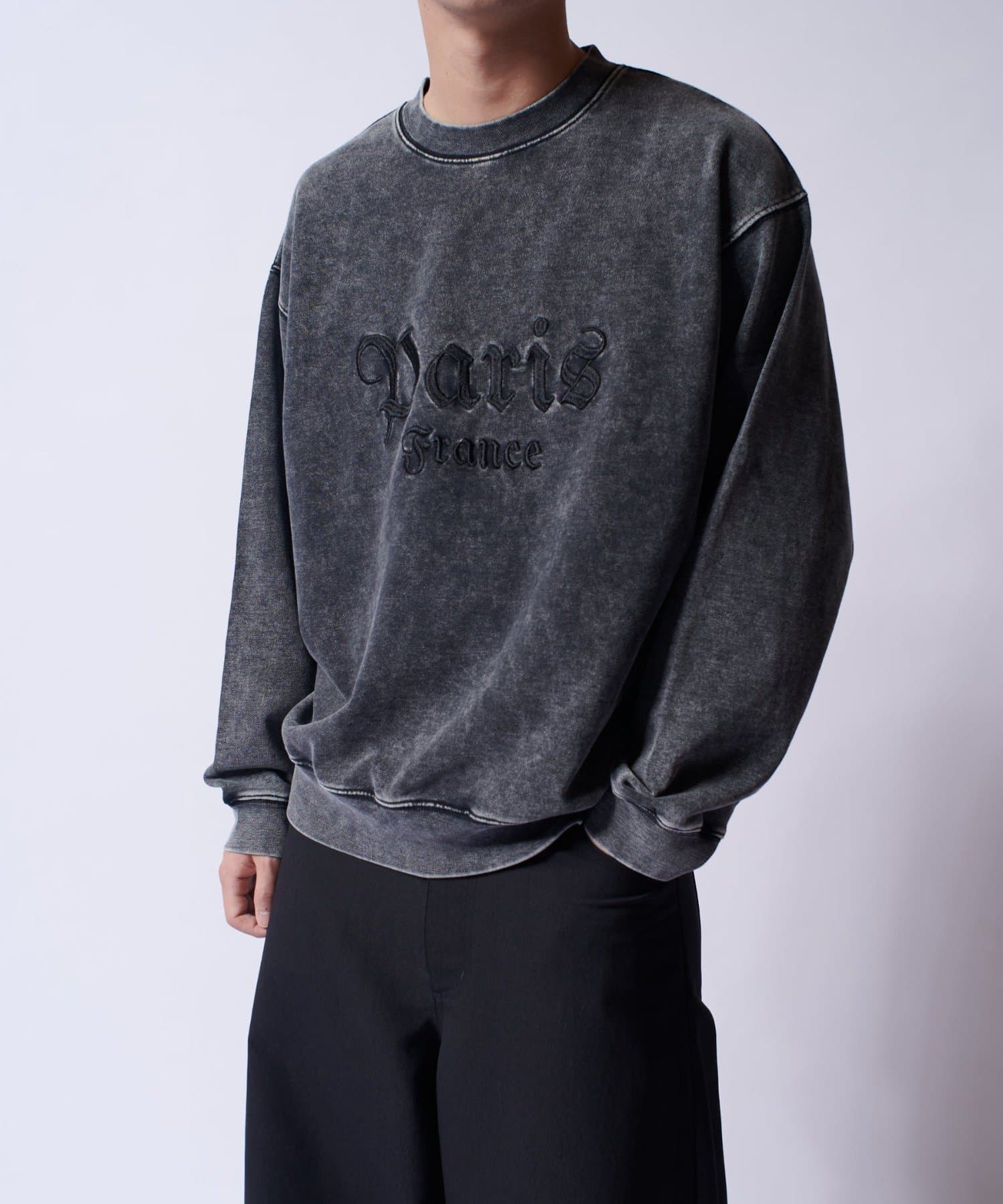 Lui's(ルイス)25SS エンブロイダリーロゴミニ裏毛PO【商品ポイント】フロントの刺繍ロゴがポイントのこちらのプルオーバー。90sのスウェットに着想を得て、着丈に対して身幅を広くとった