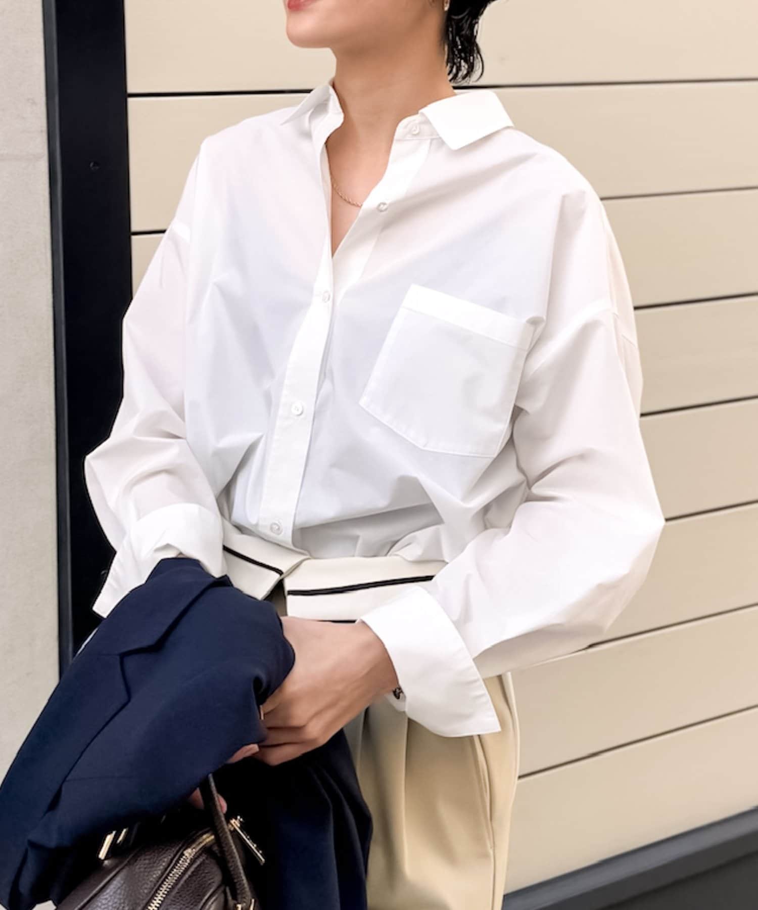 ◇25AW◇NOLLEY'S sophi◆Point人気のベーシックシャツが新色追加で再登場！・シンプルで着回し力抜群のベーシックシャツ・少し肩の落ちた、抜け感のあるデザイン・衿内側にはロゴ