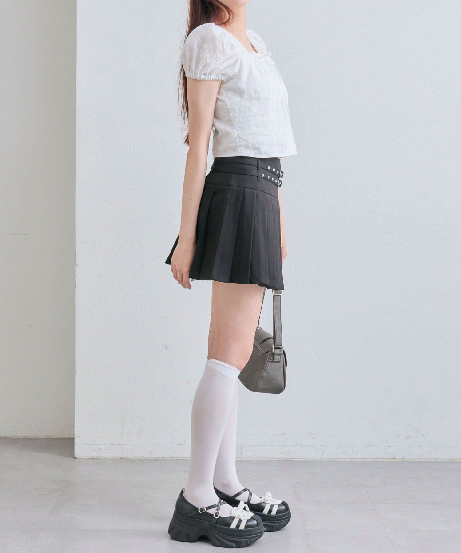 OLIVE des OLIVE(オリーブ デ オリーブ) ダブルベルトプリーツスカート
