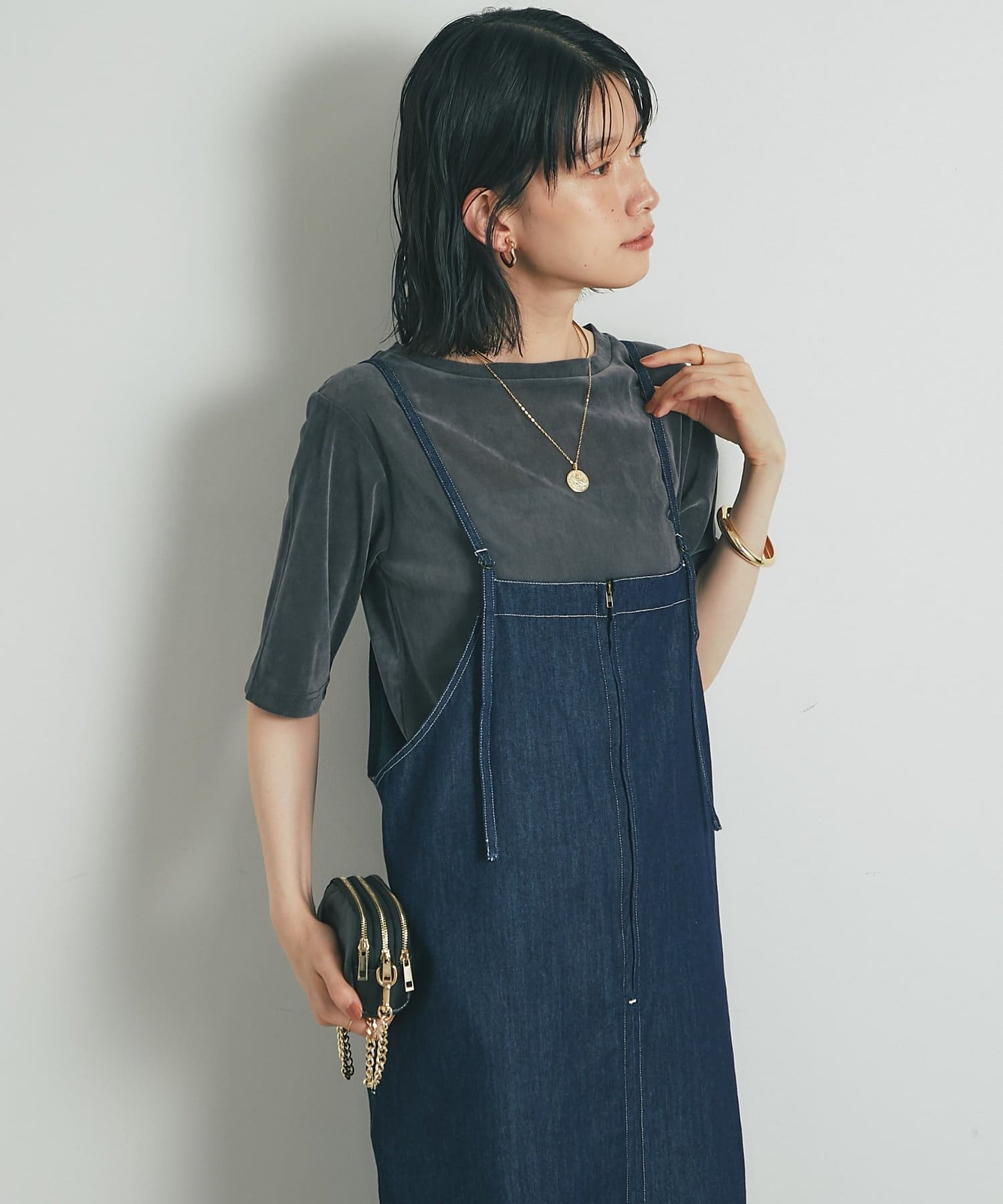 1枚で決まる リゾートやバカンスで着たいCHANELデニムワンピース gossip!ロサンゼルス ワンピース ベルト付きデニムワンピース