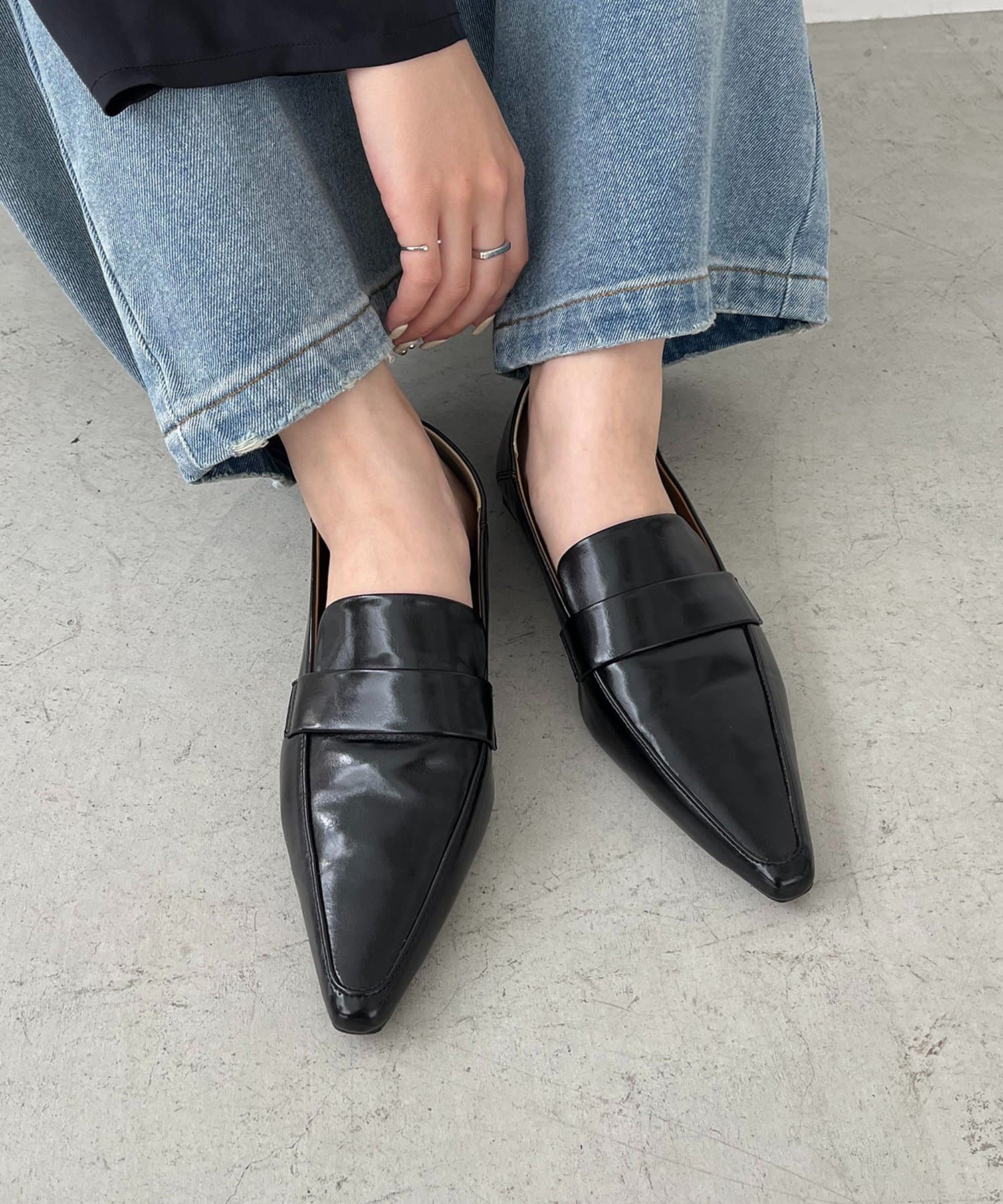 再入荷/新色ドット】ポインテッドローファー | CAPRICIEUX LE