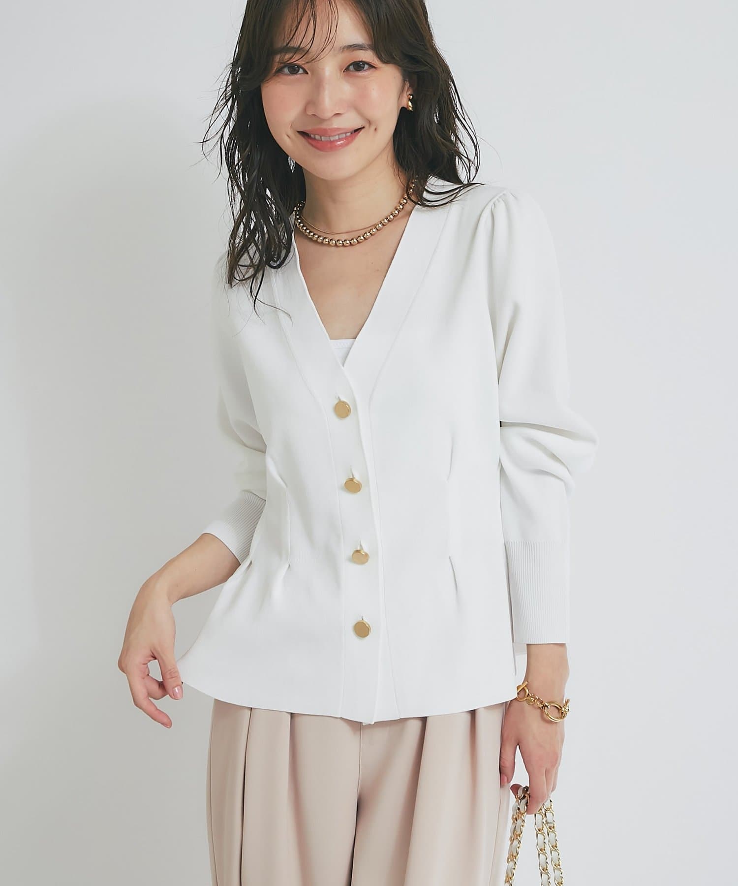 La boutique BonBon(ラブティックボンボン) 【スタイルUP効果】Vネックペプラムカーディガン