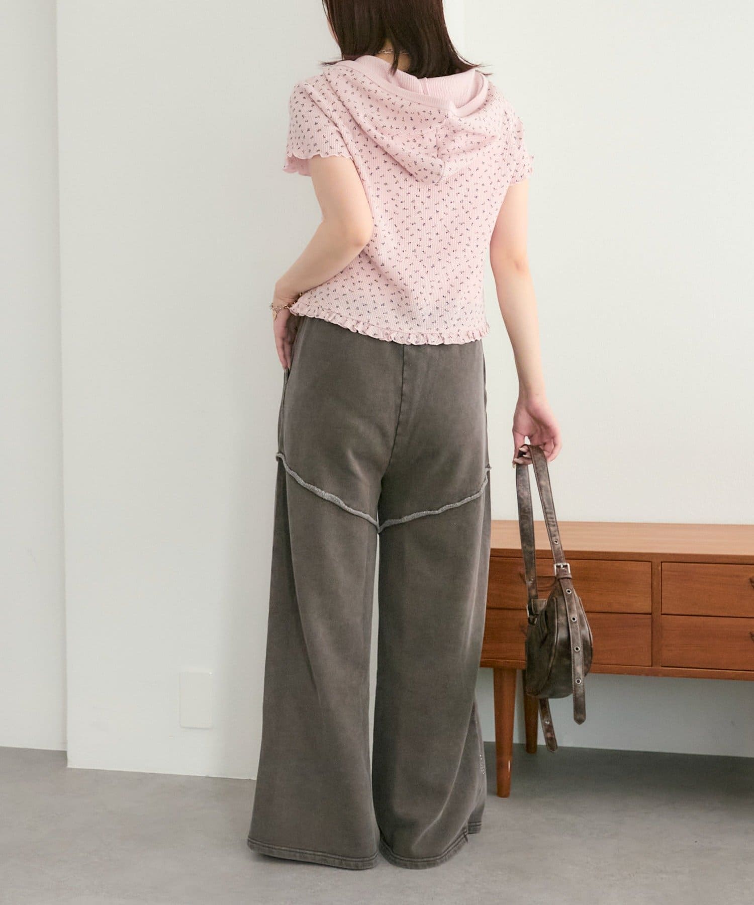 w closet(ダブルクローゼット) 【25AW】小花ワッフルフーディー