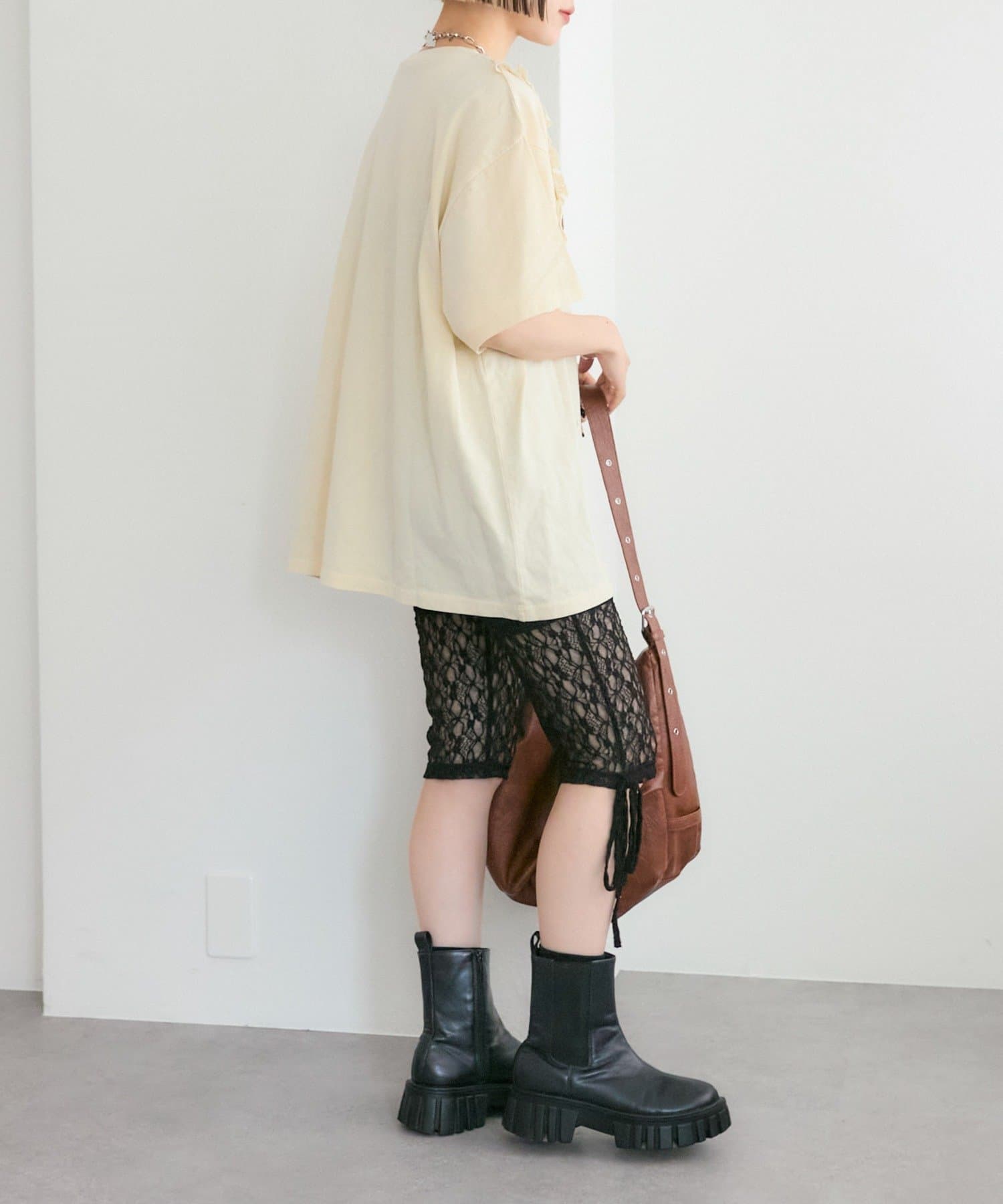 w closet(ダブルクローゼット) 【25AW】ロゴレースハーフパンツ