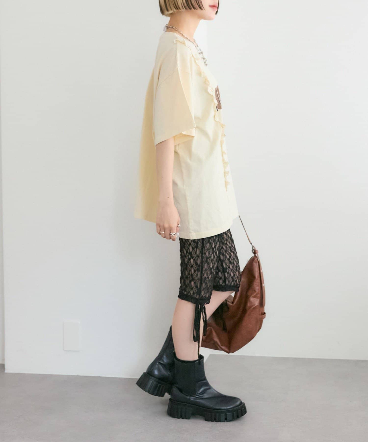 w closet(ダブルクローゼット) 【25AW】ロゴレースハーフパンツ