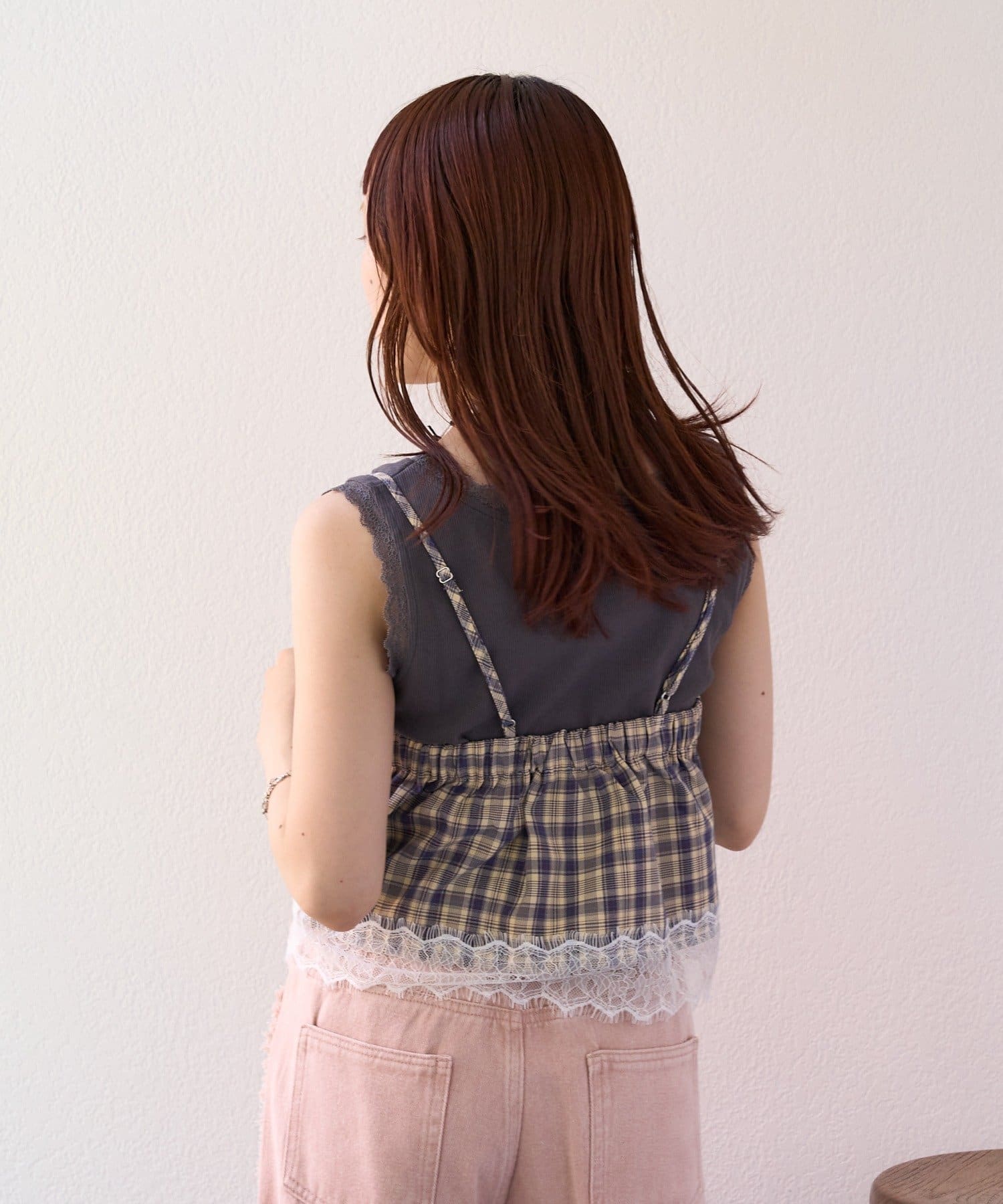 w closet(ダブルクローゼット) 【25AW】【3色展開】レースロゴタンク