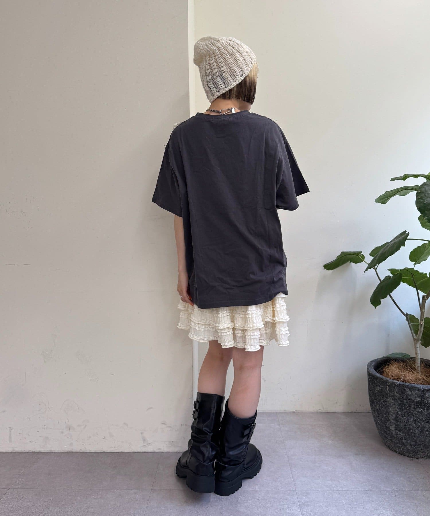 w closet(ダブルクローゼット) ロゴレースリメイクT