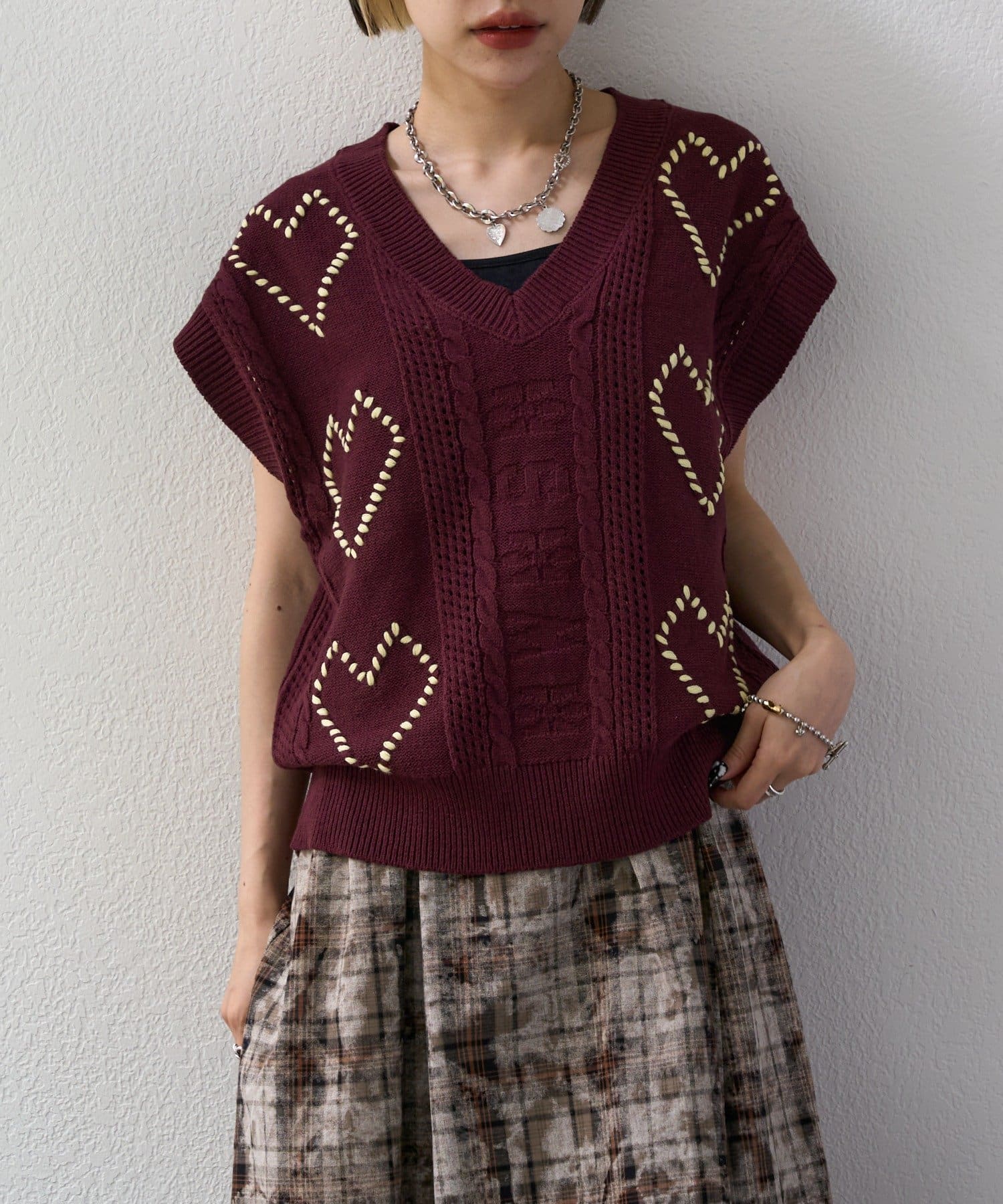 w closet(ダブルクローゼット) 【25AW】ハート刺繍ニットベスト