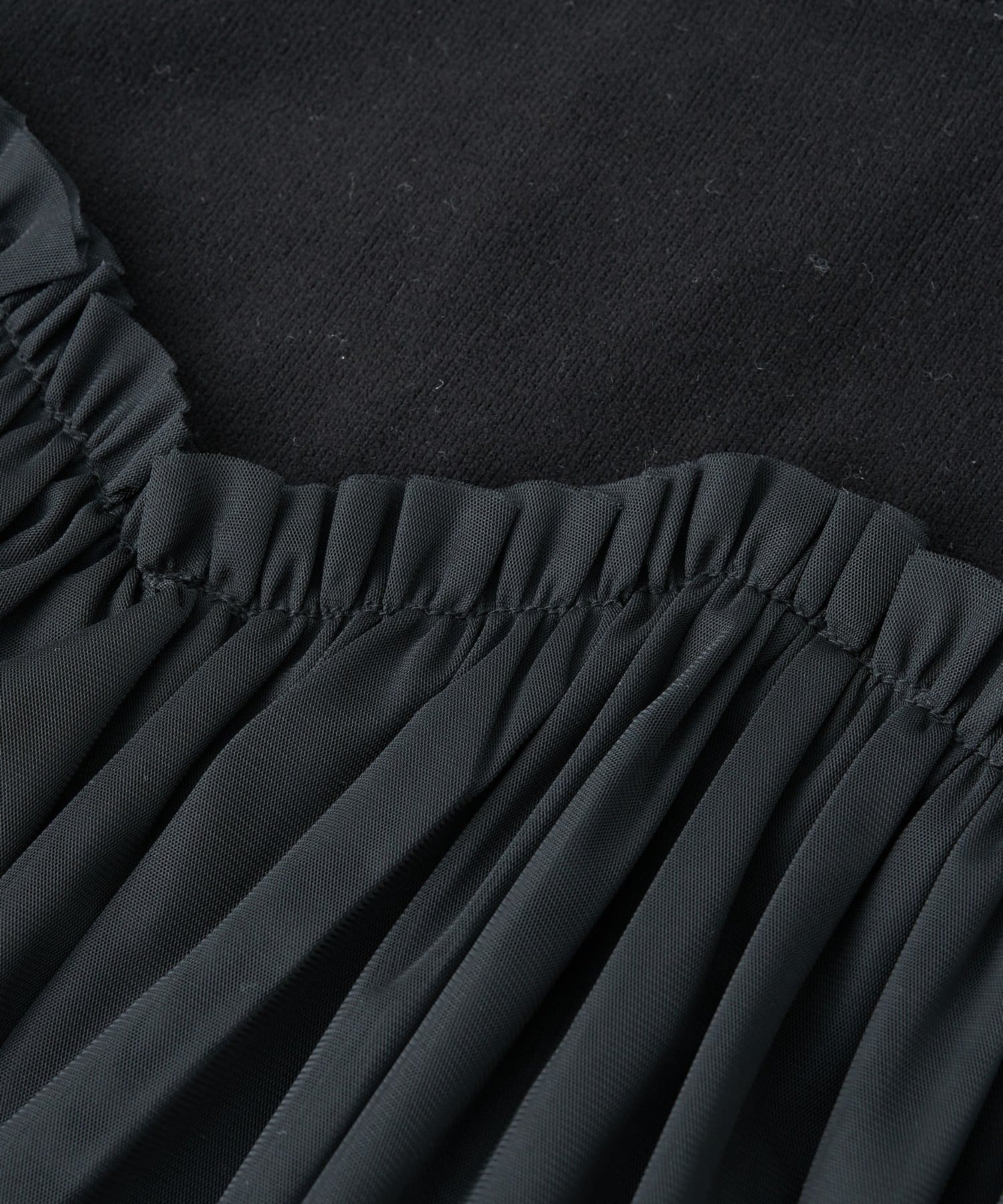 un dix cors(アンディコール) 《大人ガーリーな雰囲気に》チュール切替カットプルオーバー