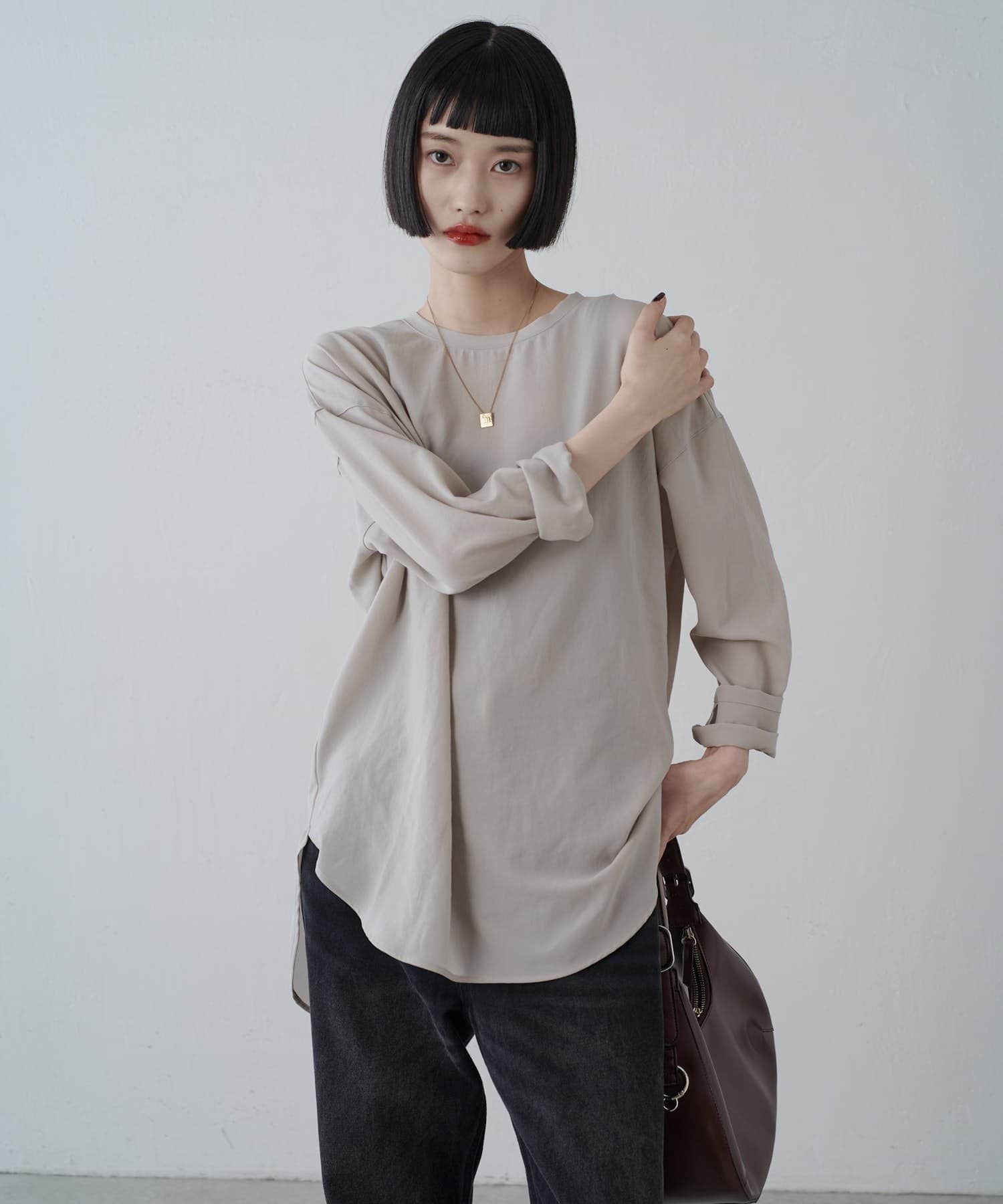Lui's(ルイス) 後ろスリットTシャツブラウス