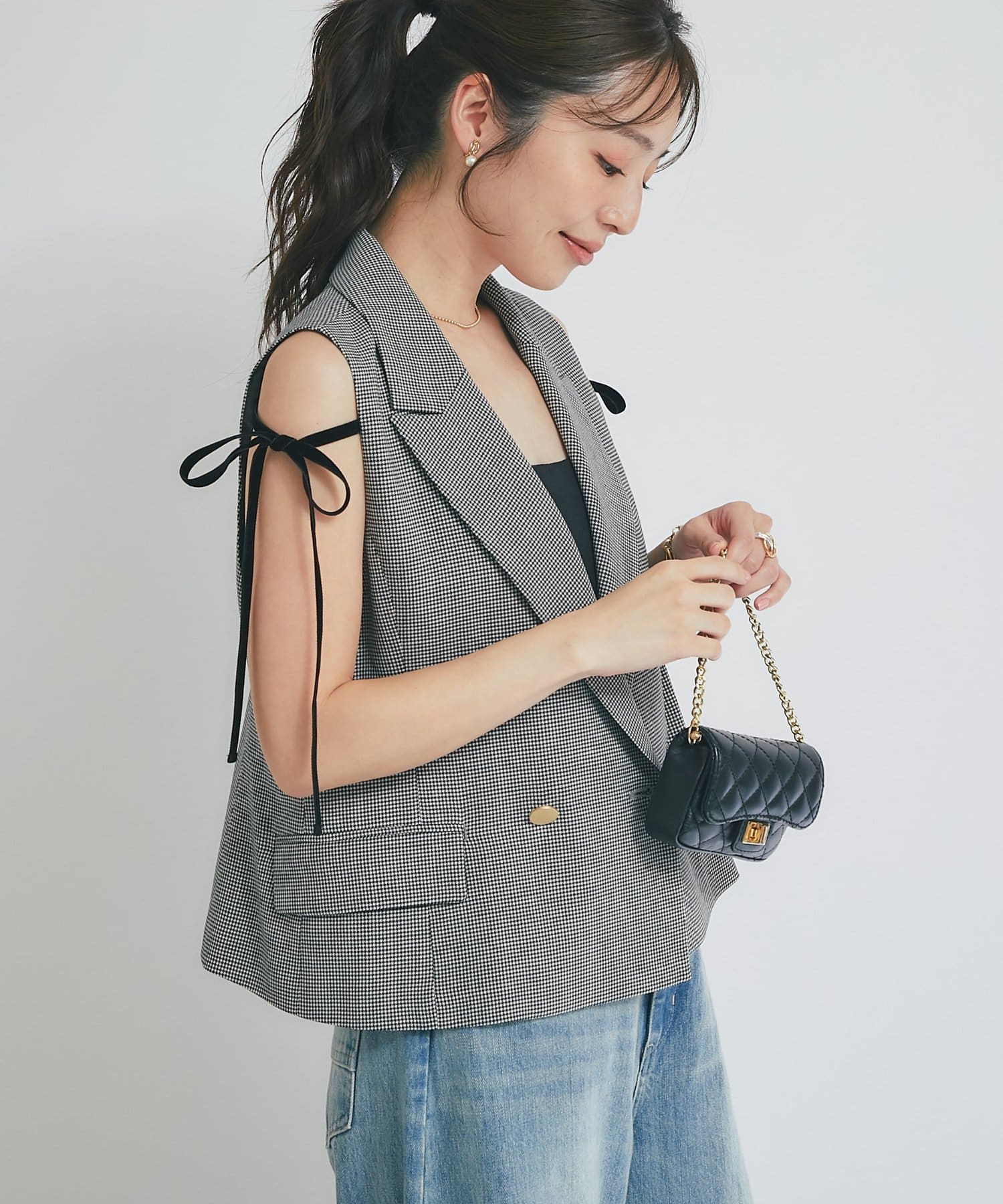La boutique BonBon(ラブティックボンボン) 【セットアップ可・シック＆キュート】ポプリンショートジレ