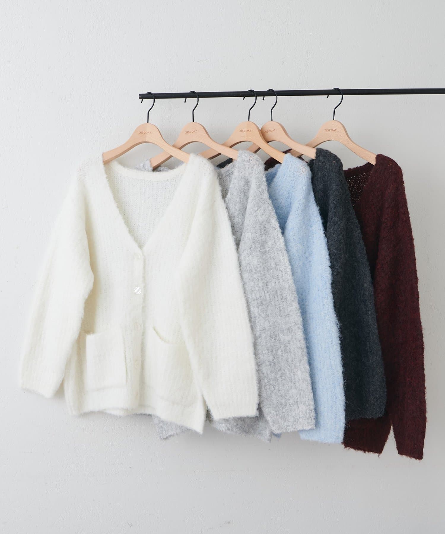 DISCOAT(ディスコート) 【ポケット付き/主役級】ウール混ループヤーンニットカーディガン《WEB限定》