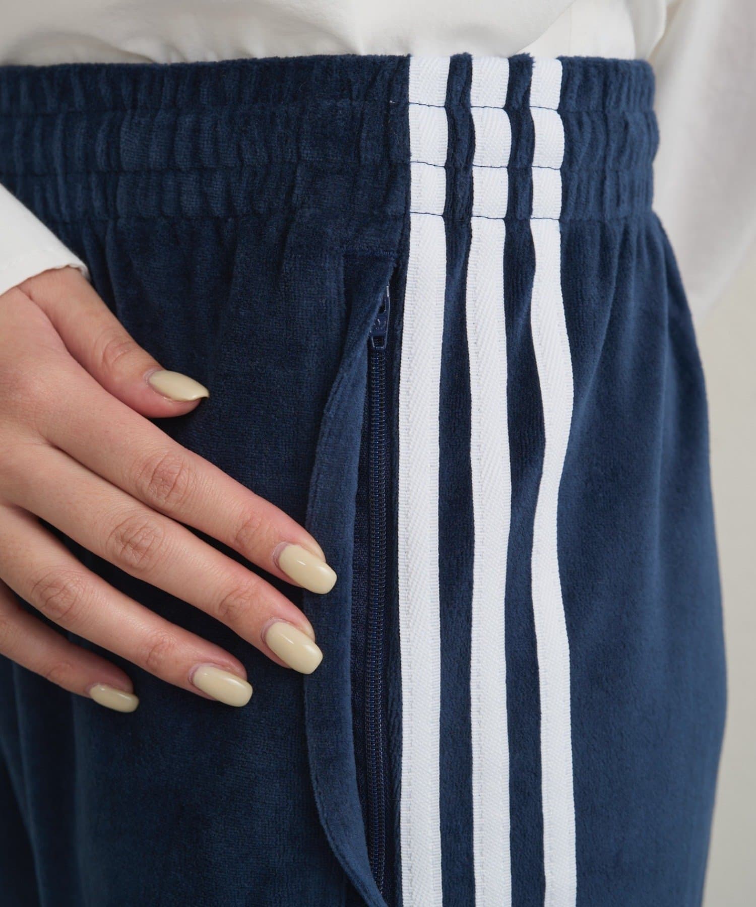LOUNGEDRESS(ラウンジドレス) adidas ベロアトラックPT