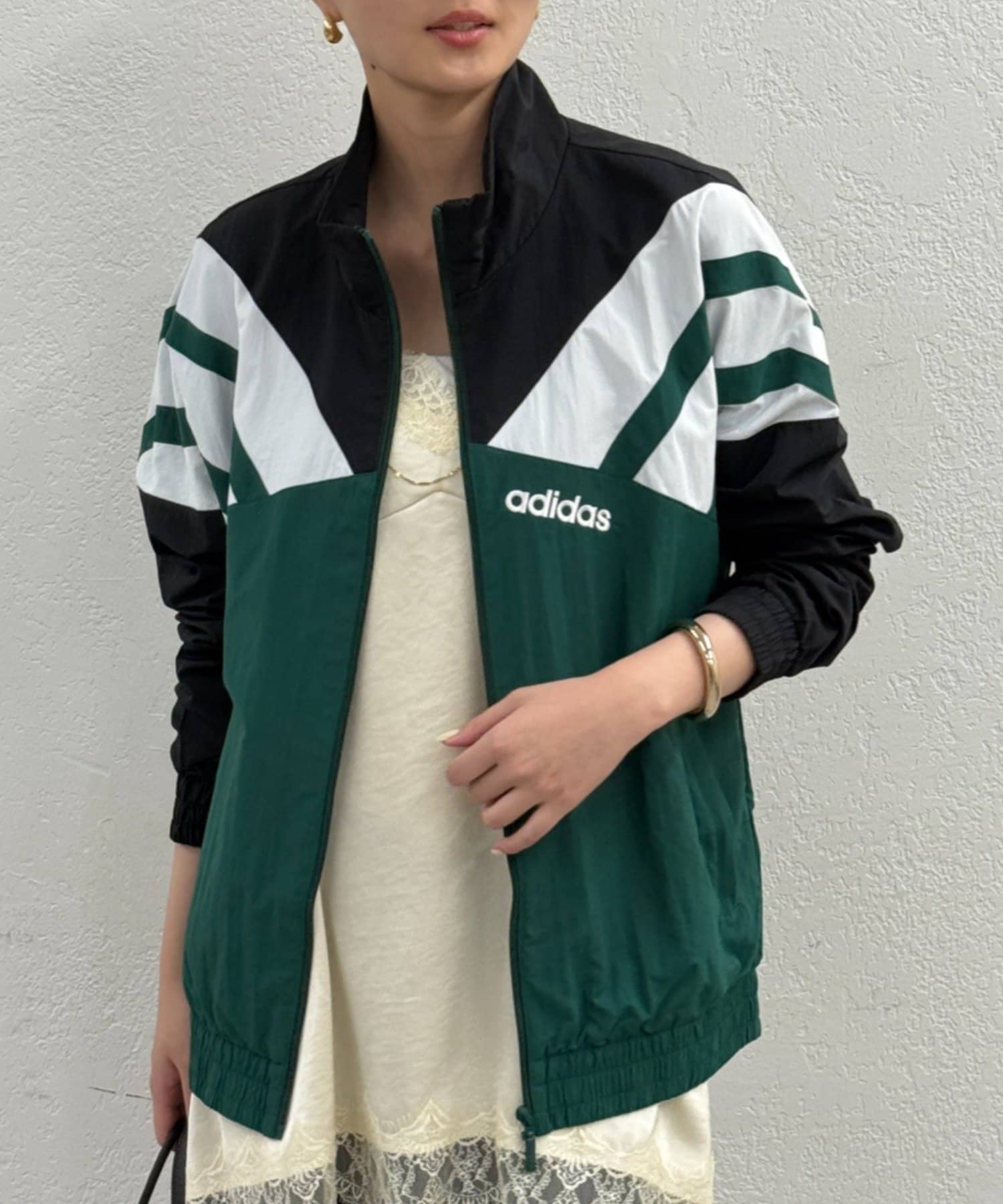 LOUNGEDRESS(ラウンジドレス) adidas ラインナイロンジャケット