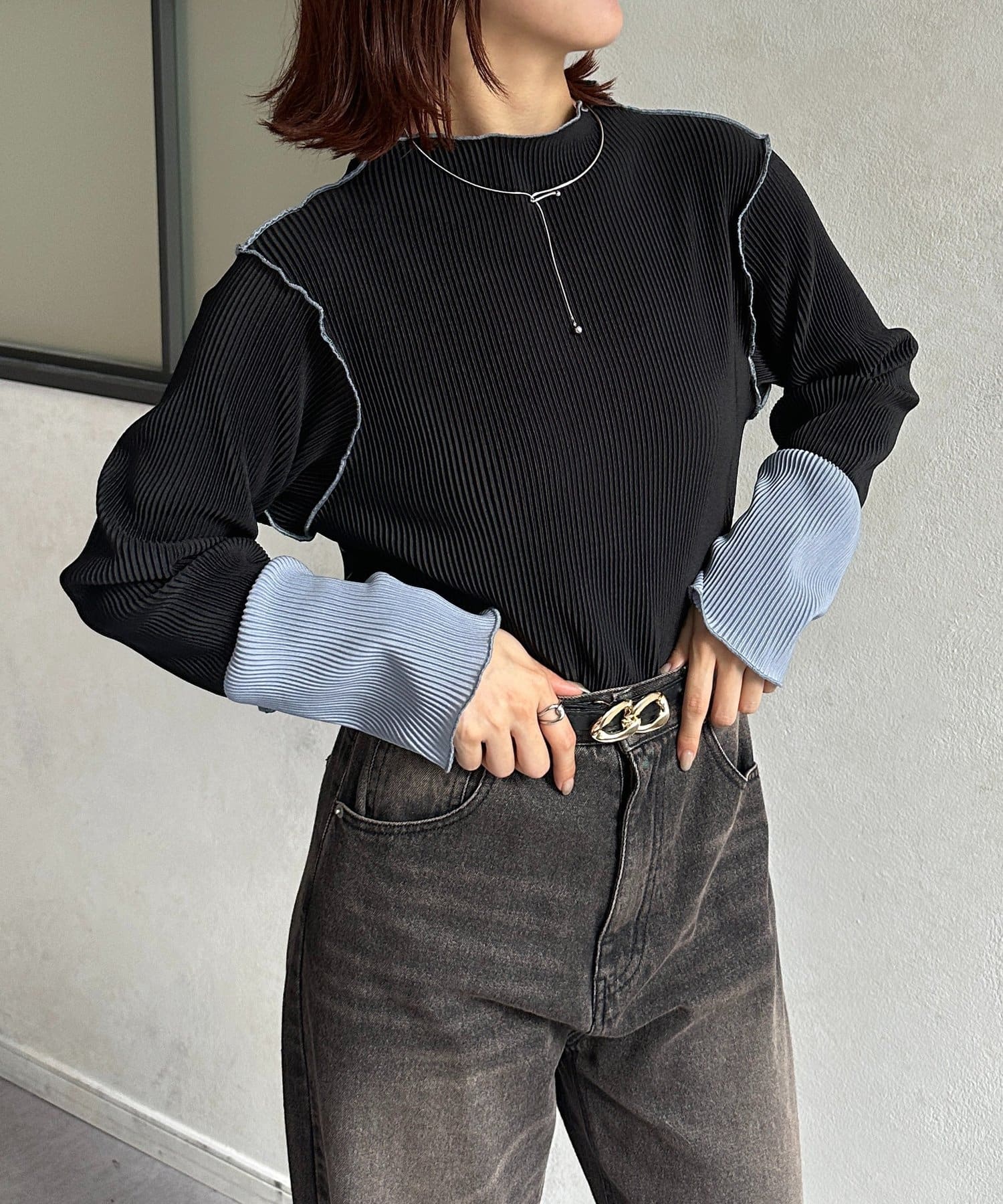 Thevon.(ゼヴォン) 袖先配色プリーツメロープルオーバー