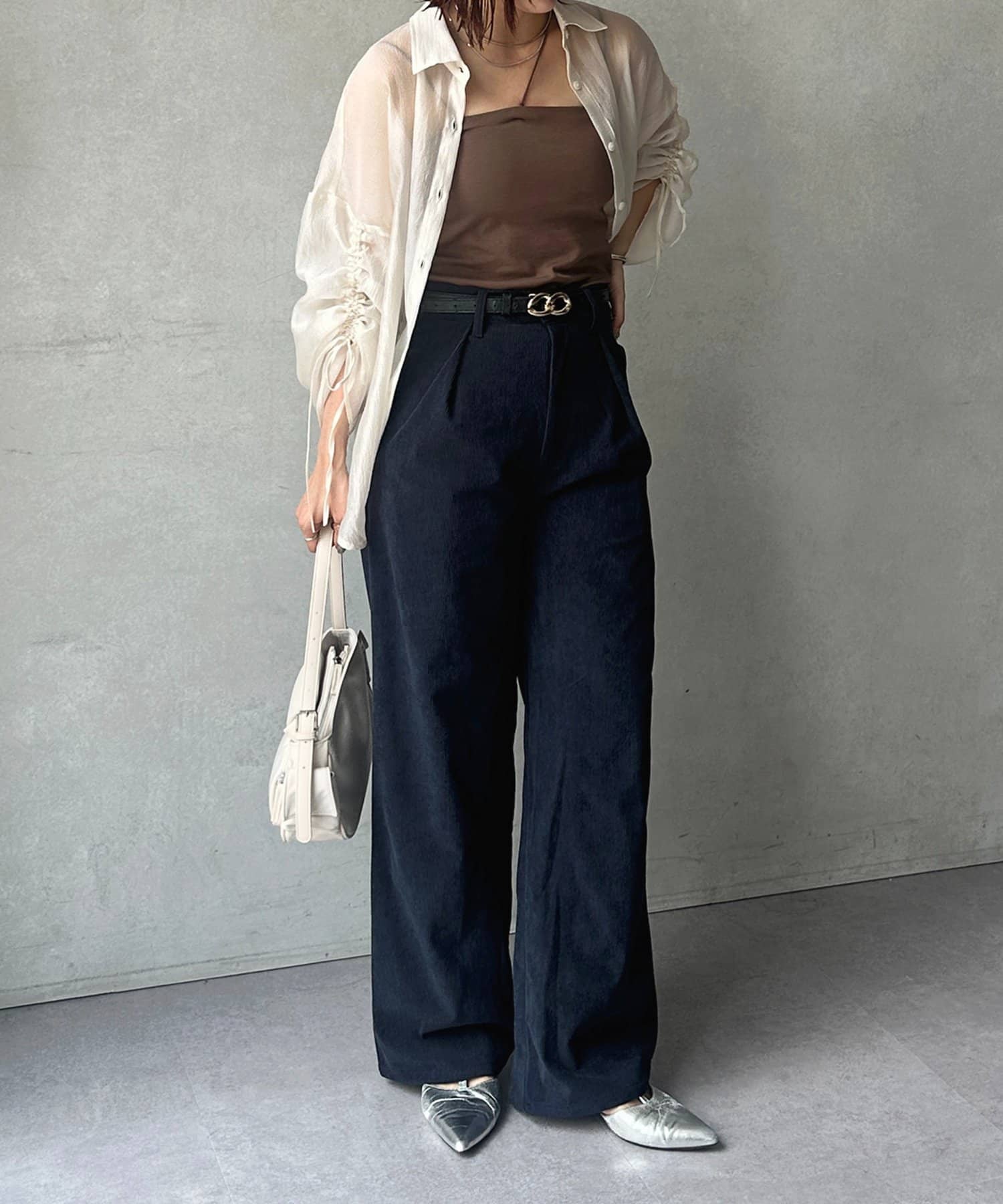 Thevon.(ゼヴォン) コーデュロイハイウエストタックパンツ