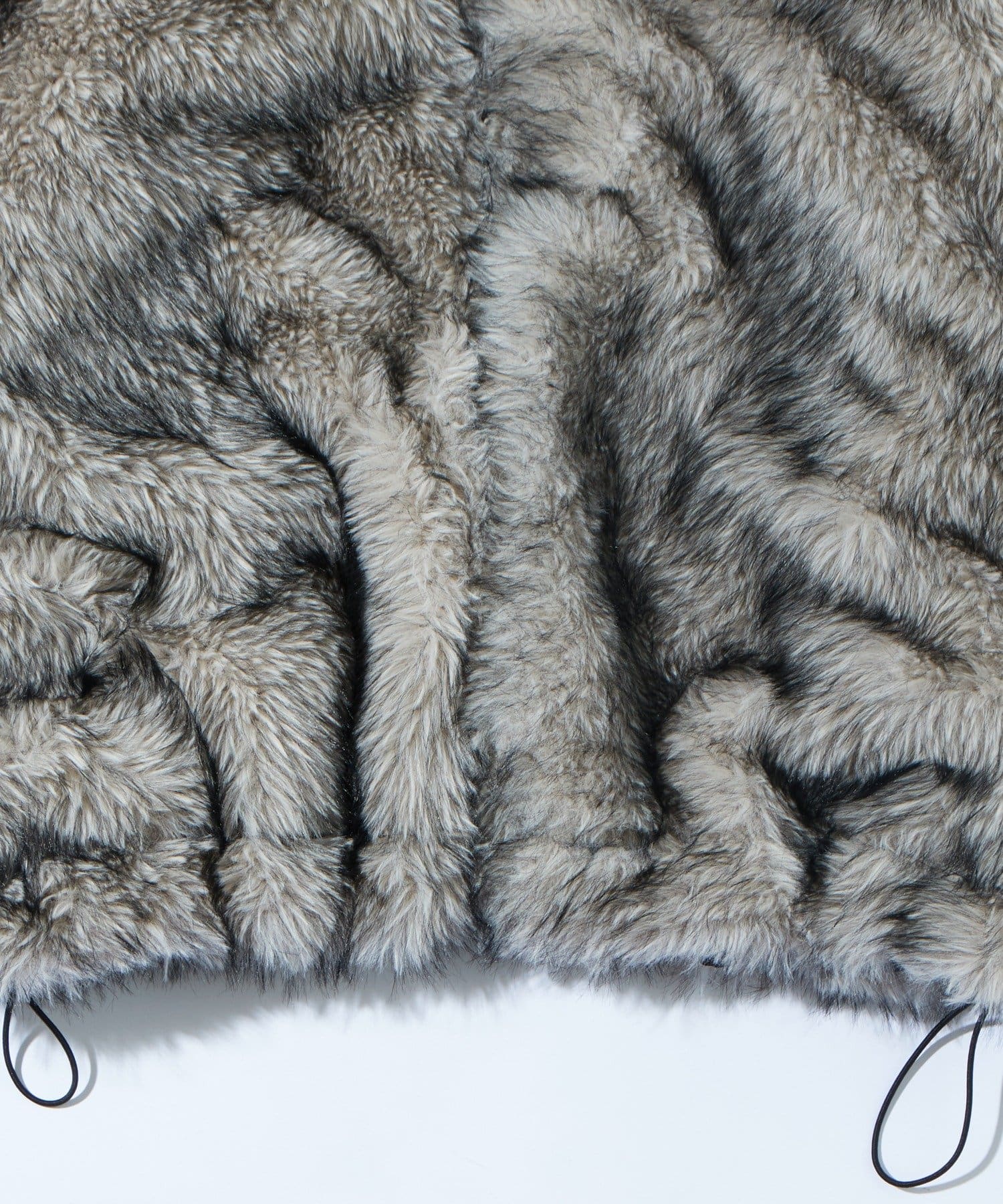 WHO’S WHO gallery(フーズフーギャラリー) 2WAYリバーシブルファーブルゾン