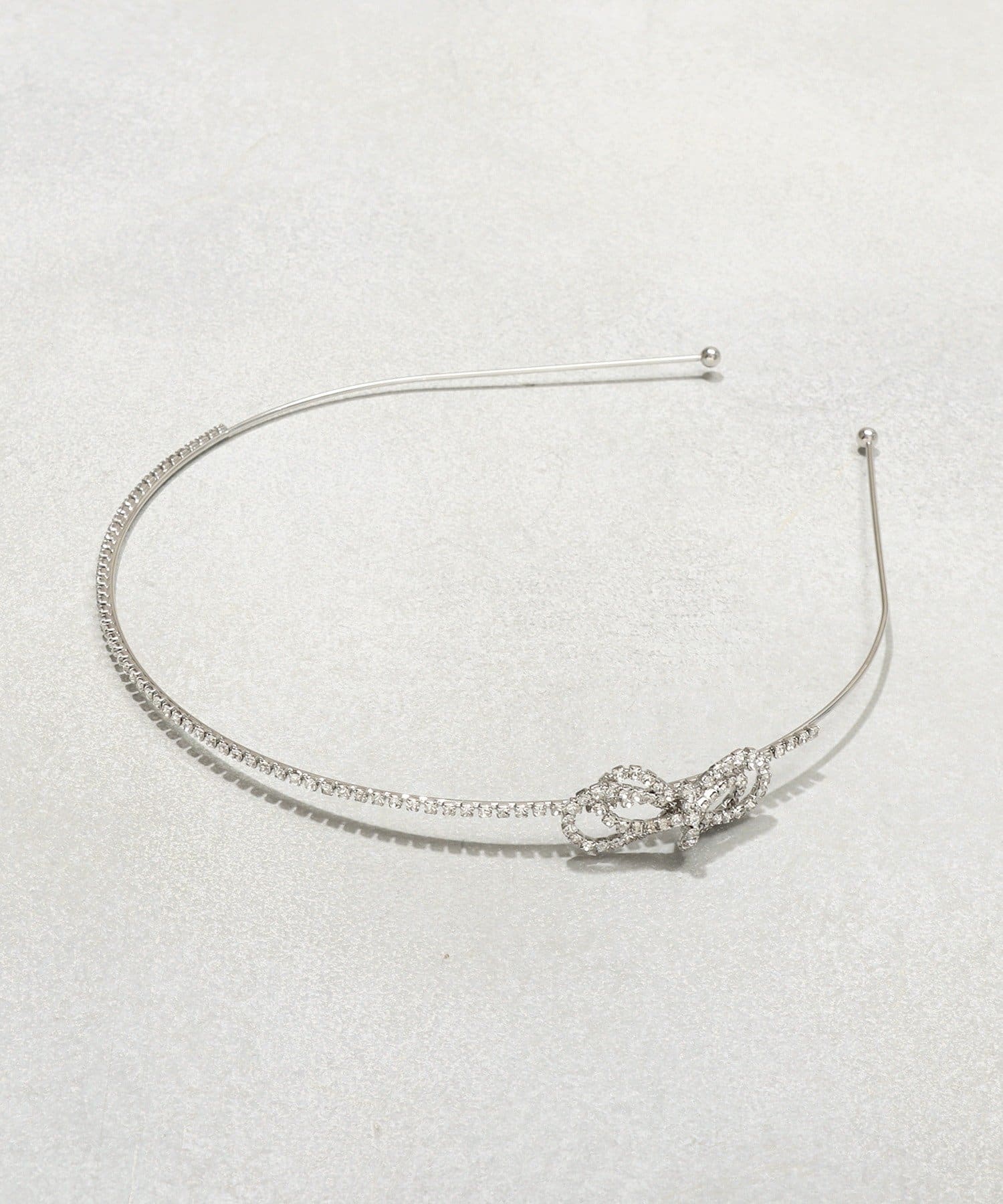 3COINS(スリーコインズ) リボンキラキラカチューシャ