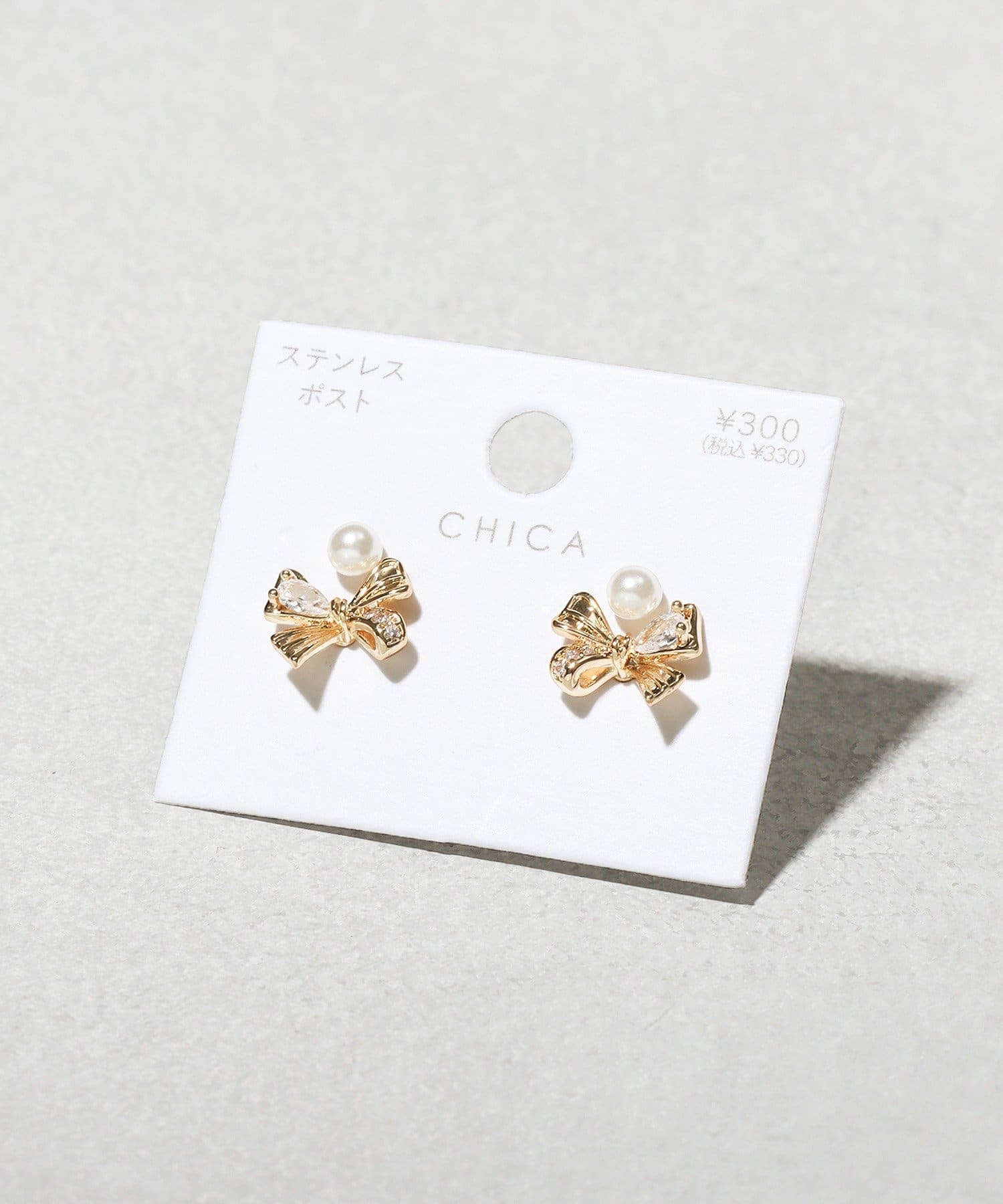 3COINS(スリーコインズ) リボンパールピアス4個セット