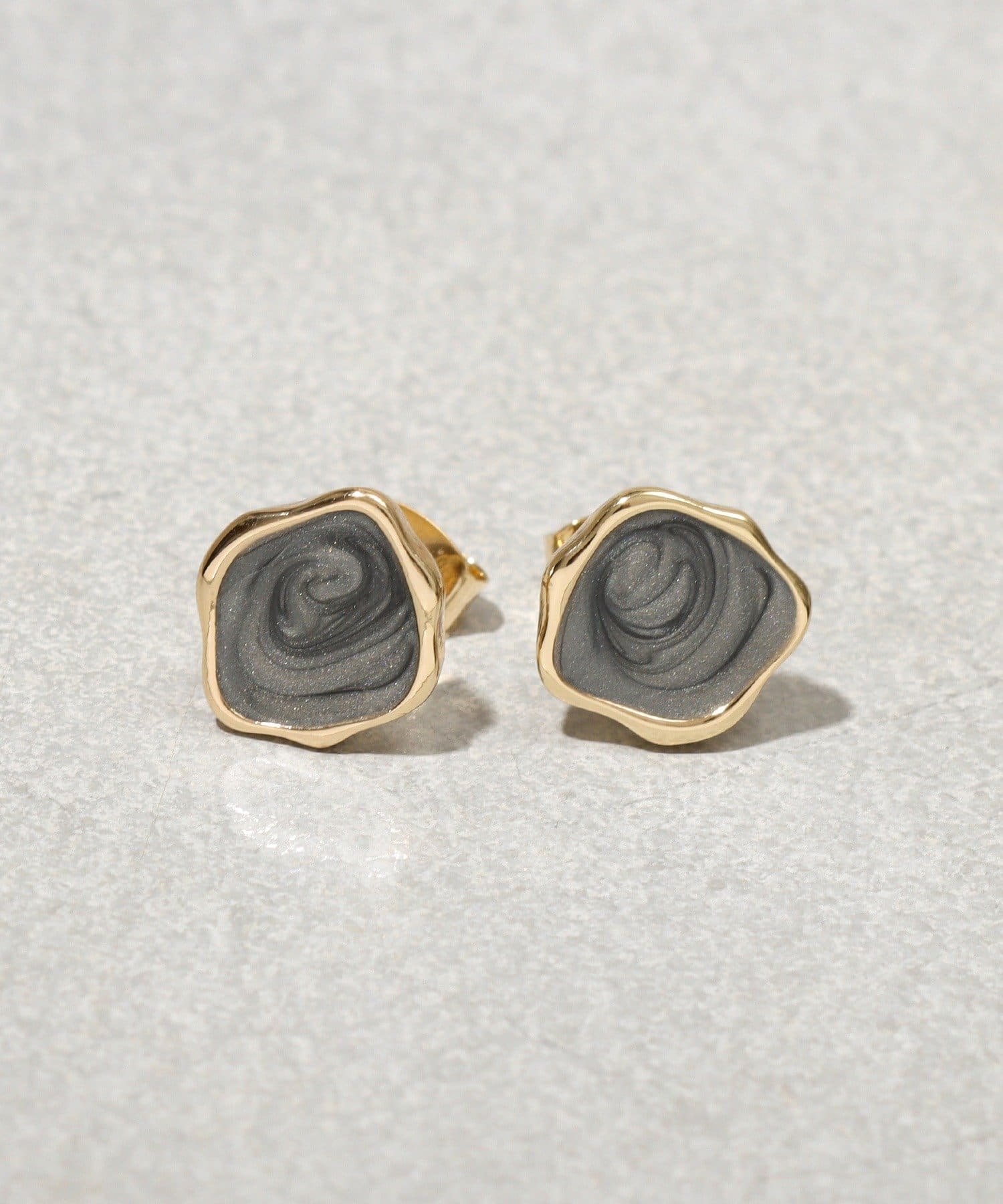 3COINS(スリーコインズ) マーブルイビツピアス