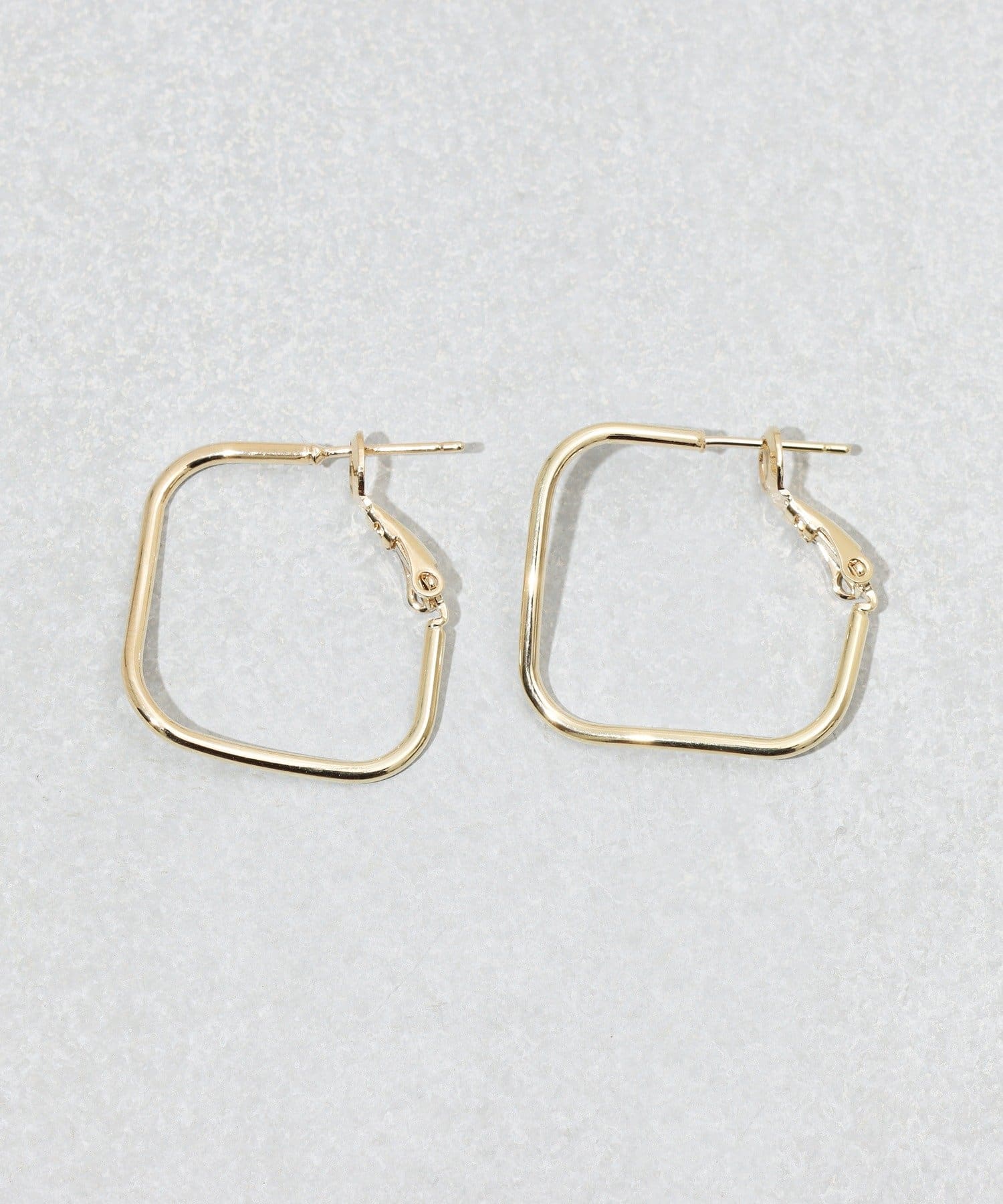 3COINS(スリーコインズ) メタルスクエアピアス