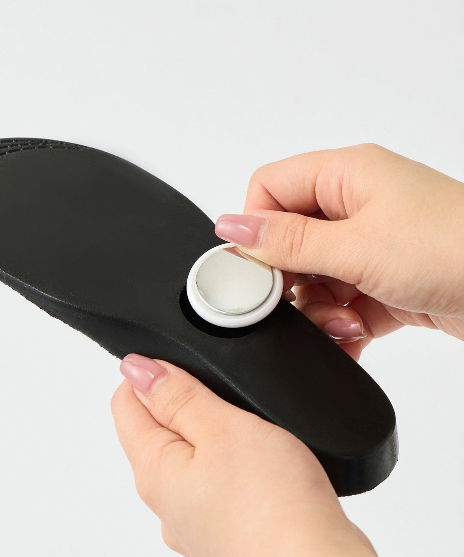 3COINS(スリーコインズ) 《3サイズ展開》AirTagが隠せるインソール