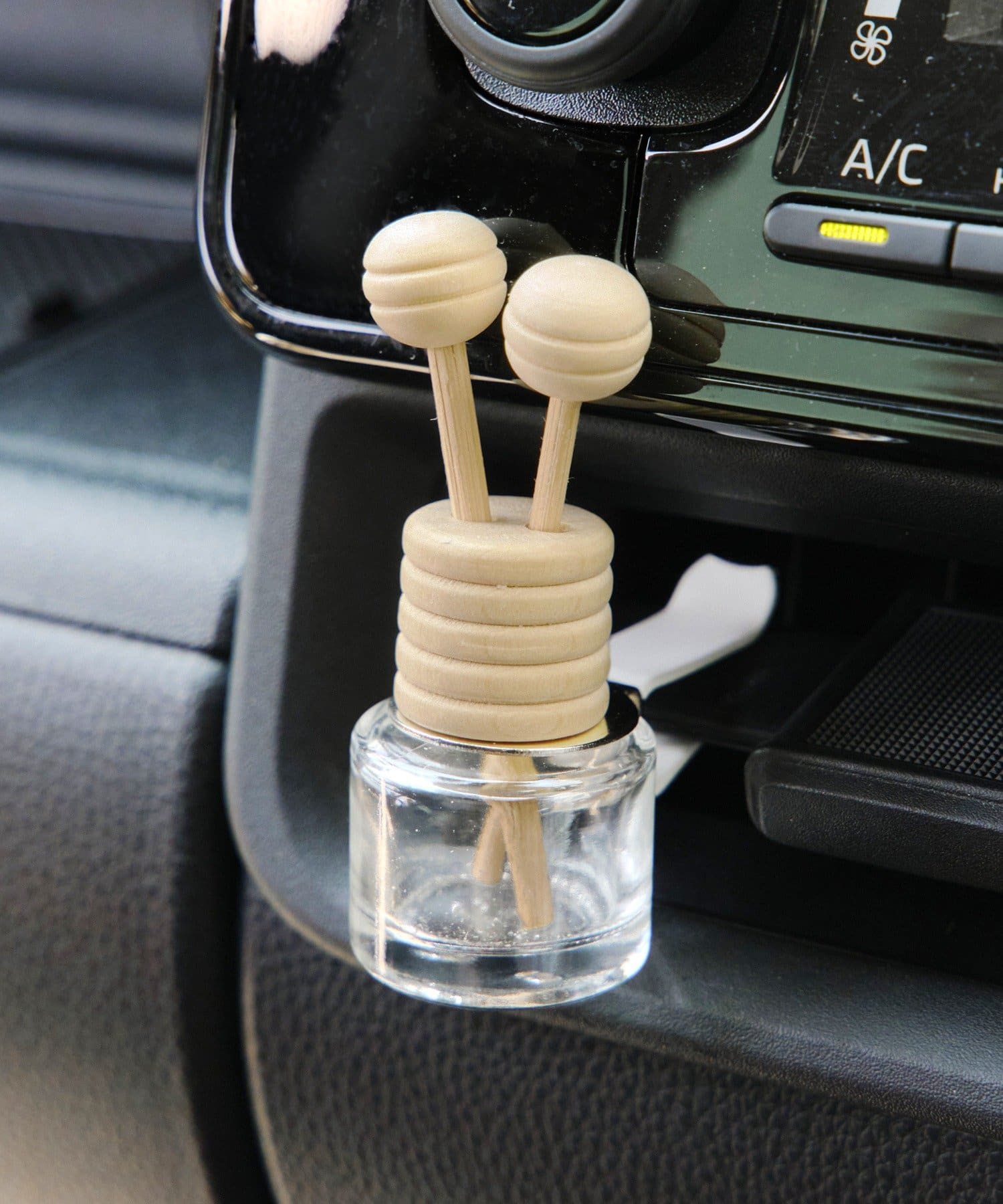 salut!(サリュ) CARフレグランスボトル／CAR DECORATION