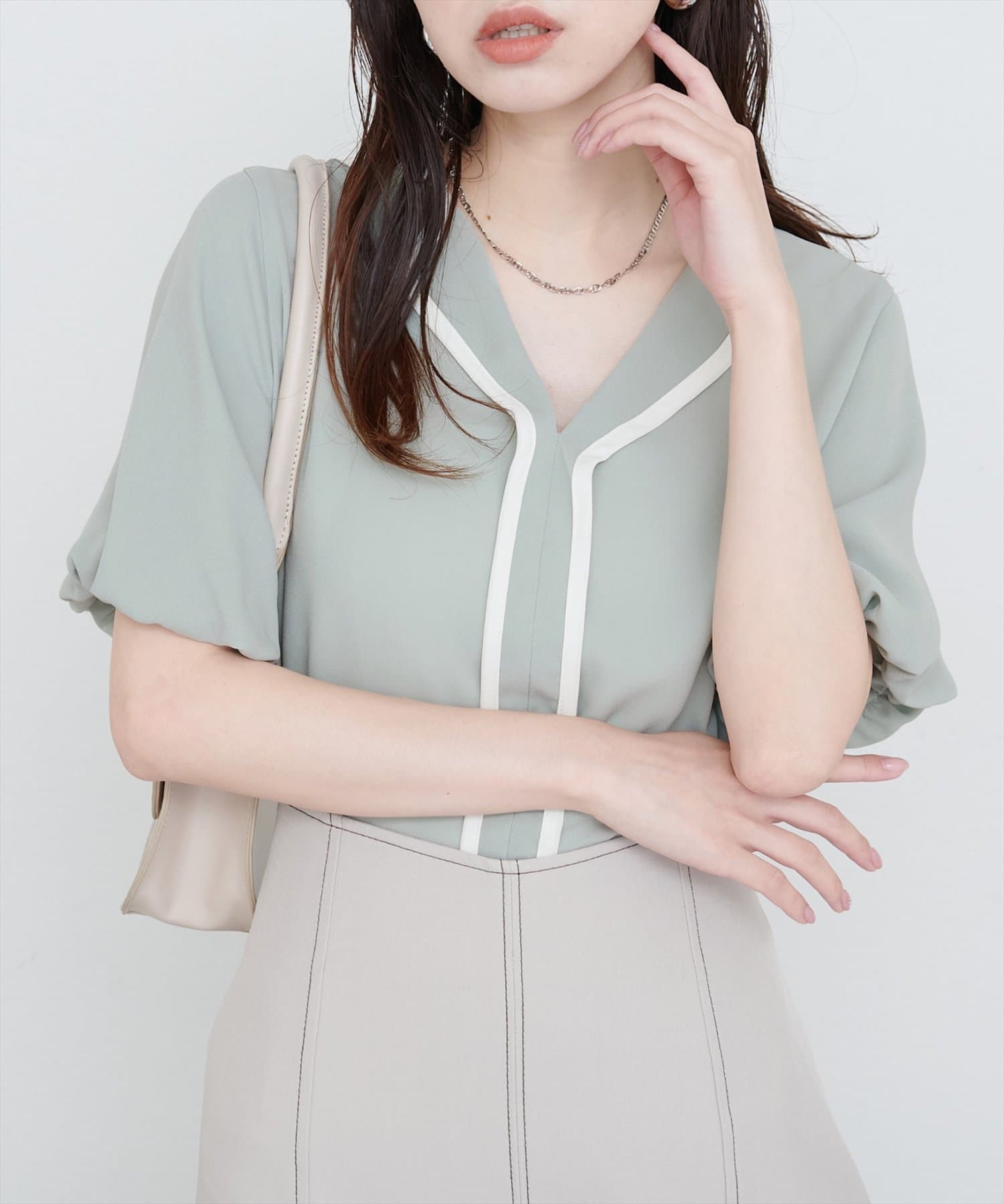 natural couture(ナチュラルクチュール) 【WEB限定】パフスリーブパイピングブラウス