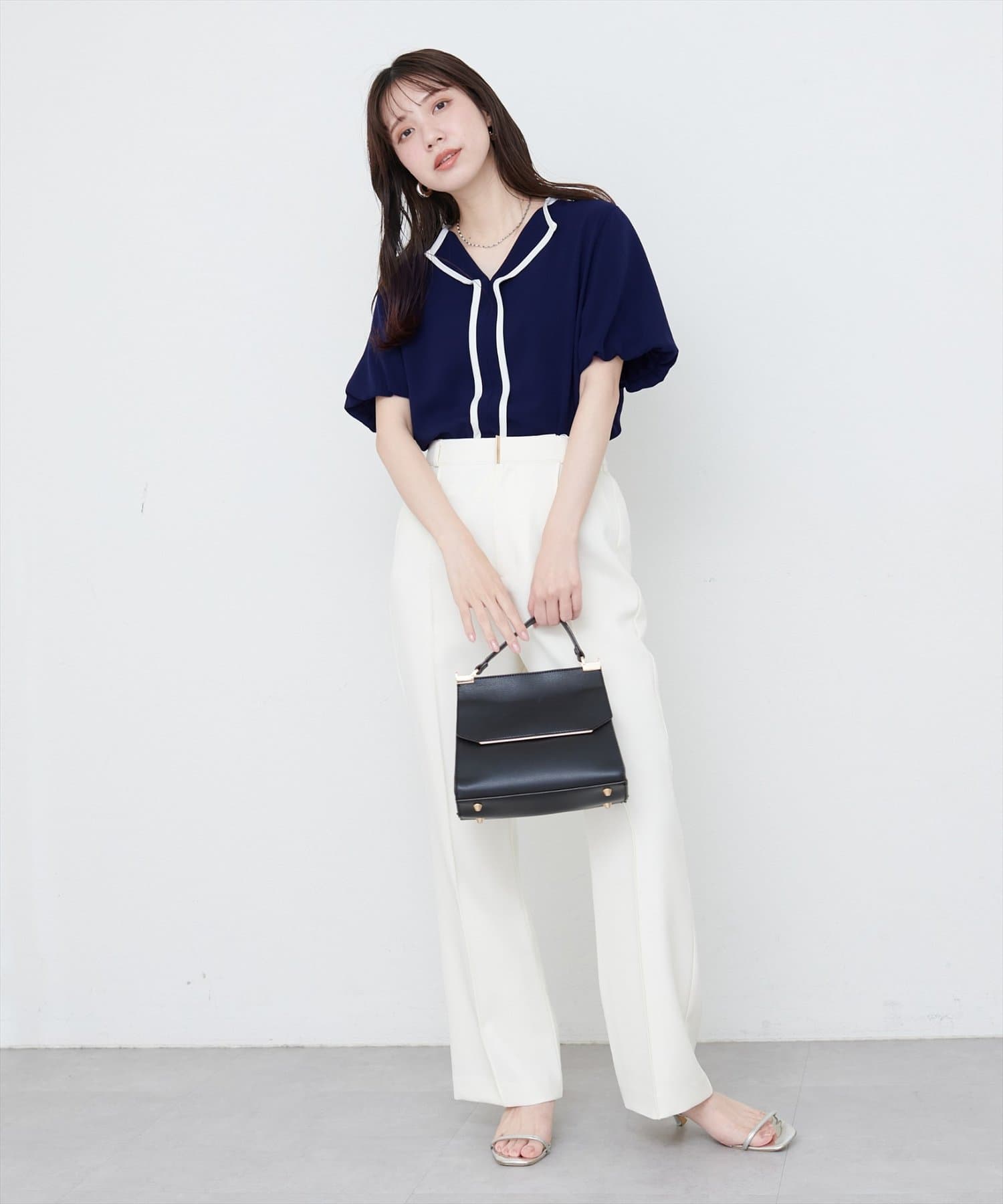 natural couture(ナチュラルクチュール) 【WEB限定】パフスリーブパイピングブラウス