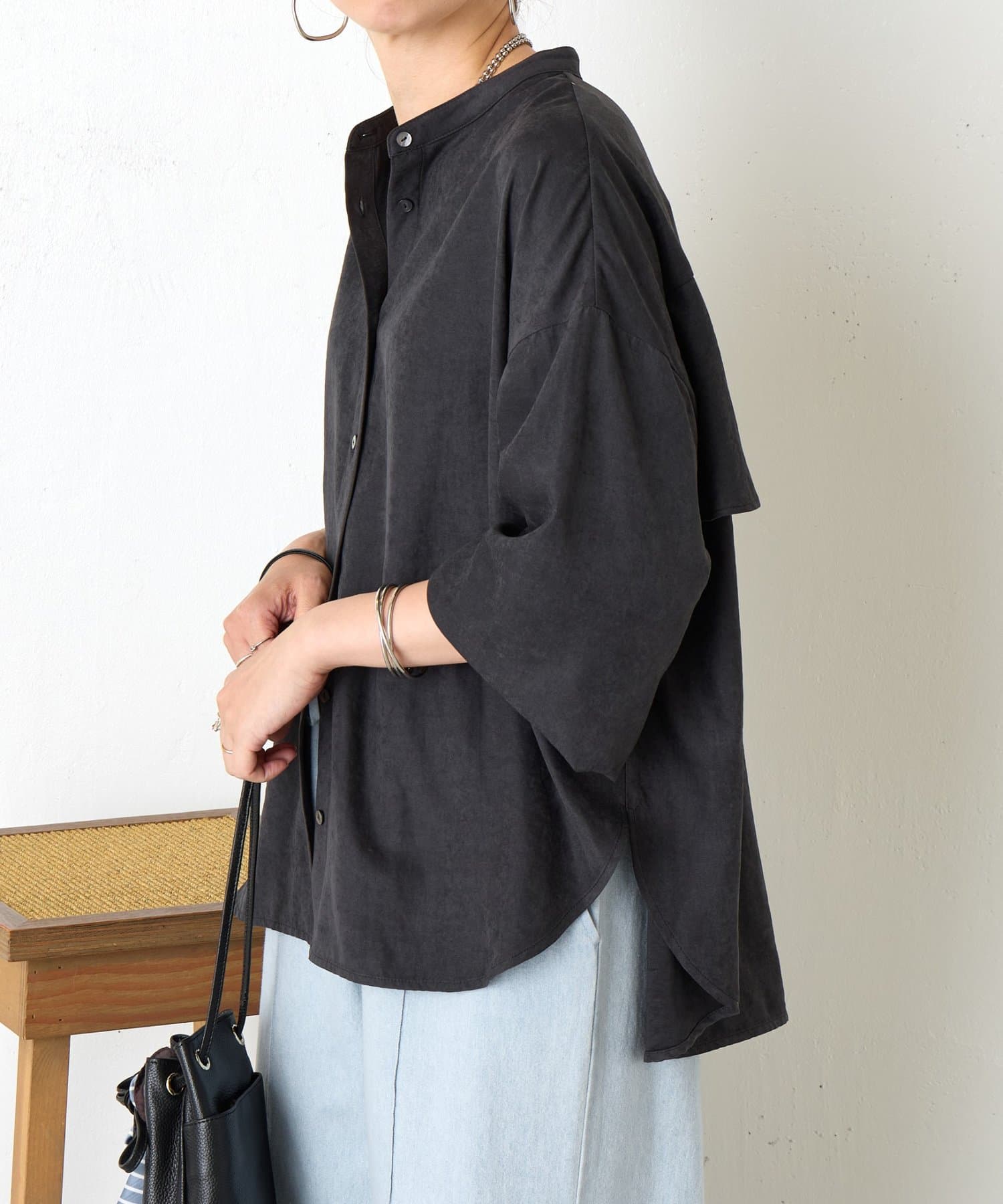 Jena　espace merveilleux(ジェナ　エスパスメルヴェイユ) ピーチスキンラッフルシャツ