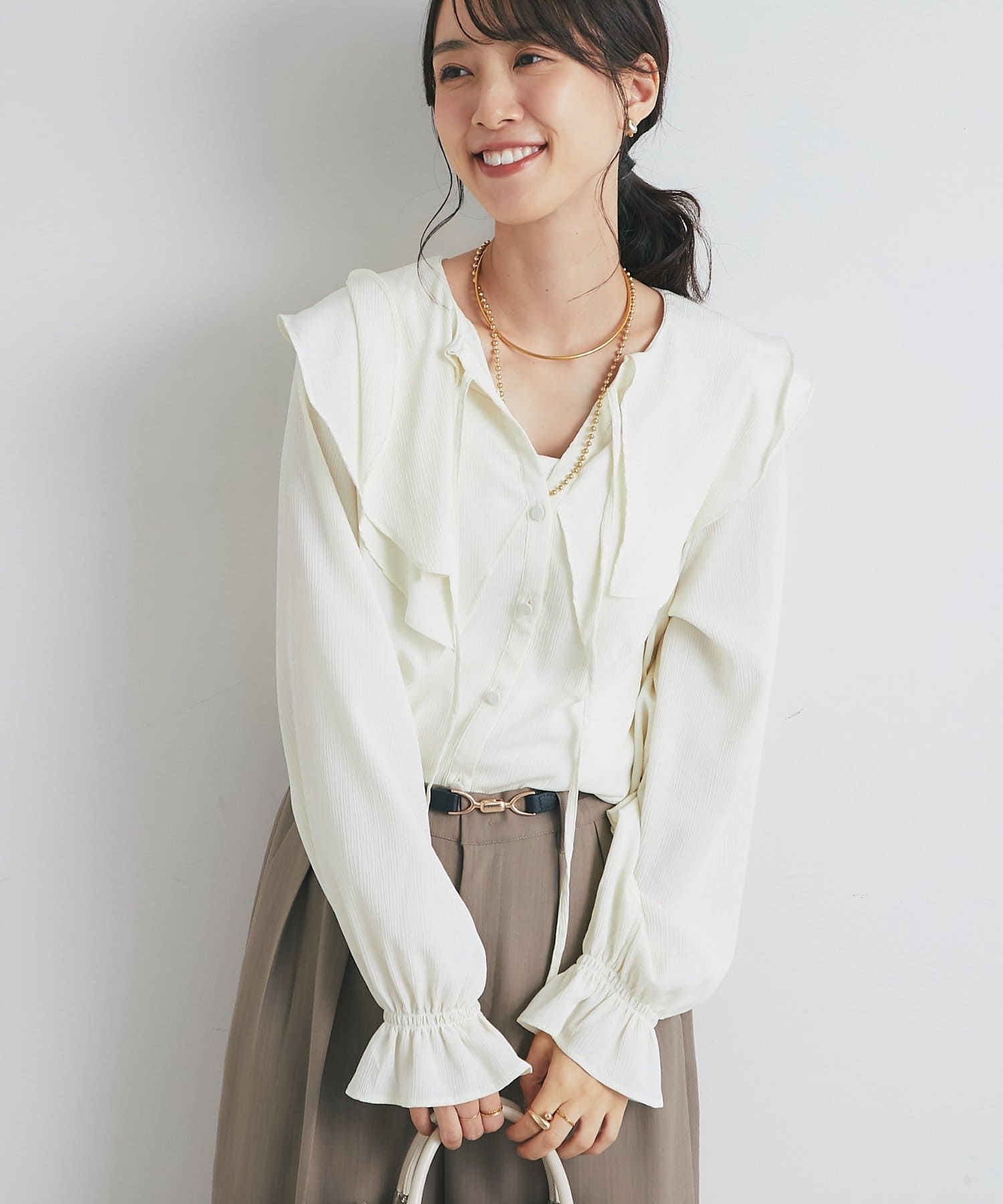 un dix cors(アンディコール) 《大人フェミニンなムードに◎》フリルプルオーバーブラウス