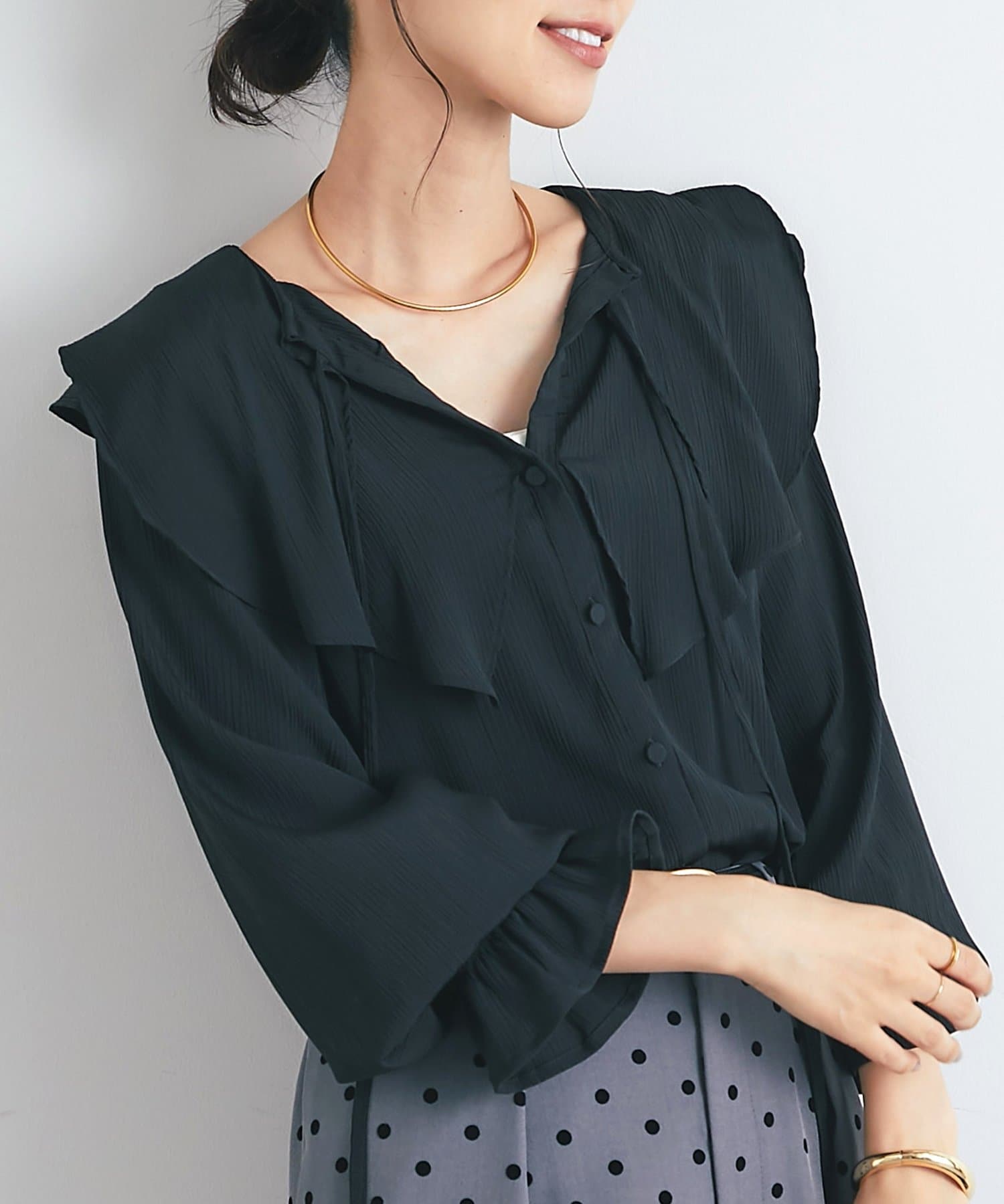 un dix cors(アンディコール) 《大人フェミニンなムードに◎》フリルプルオーバーブラウス