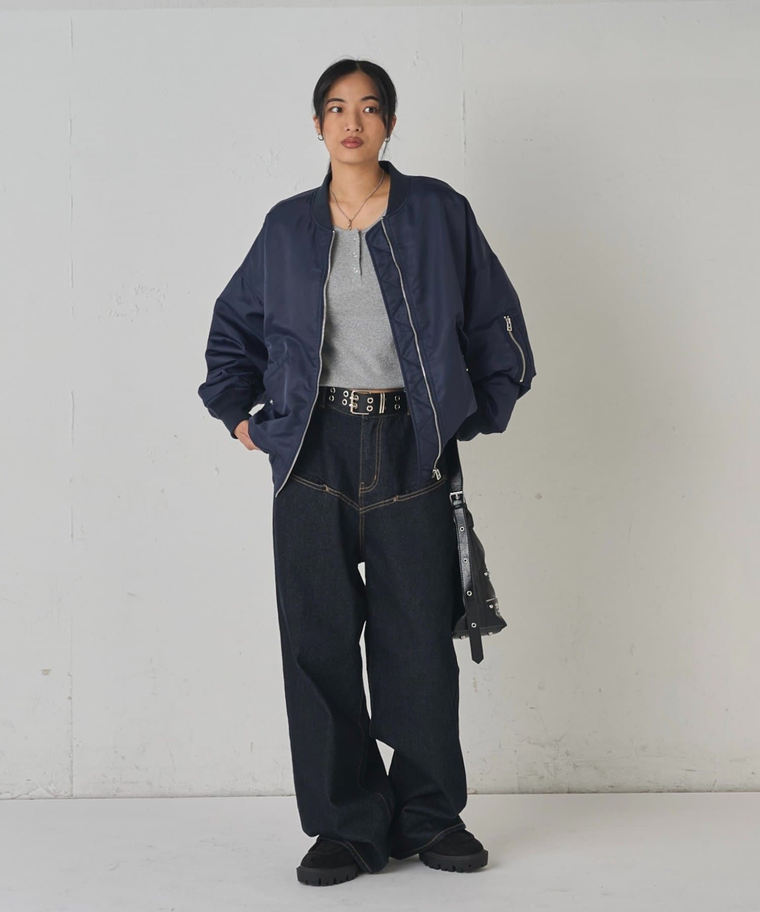 WHO’S WHO gallery(フーズフーギャラリー) スラッシュポケットリジットデニム