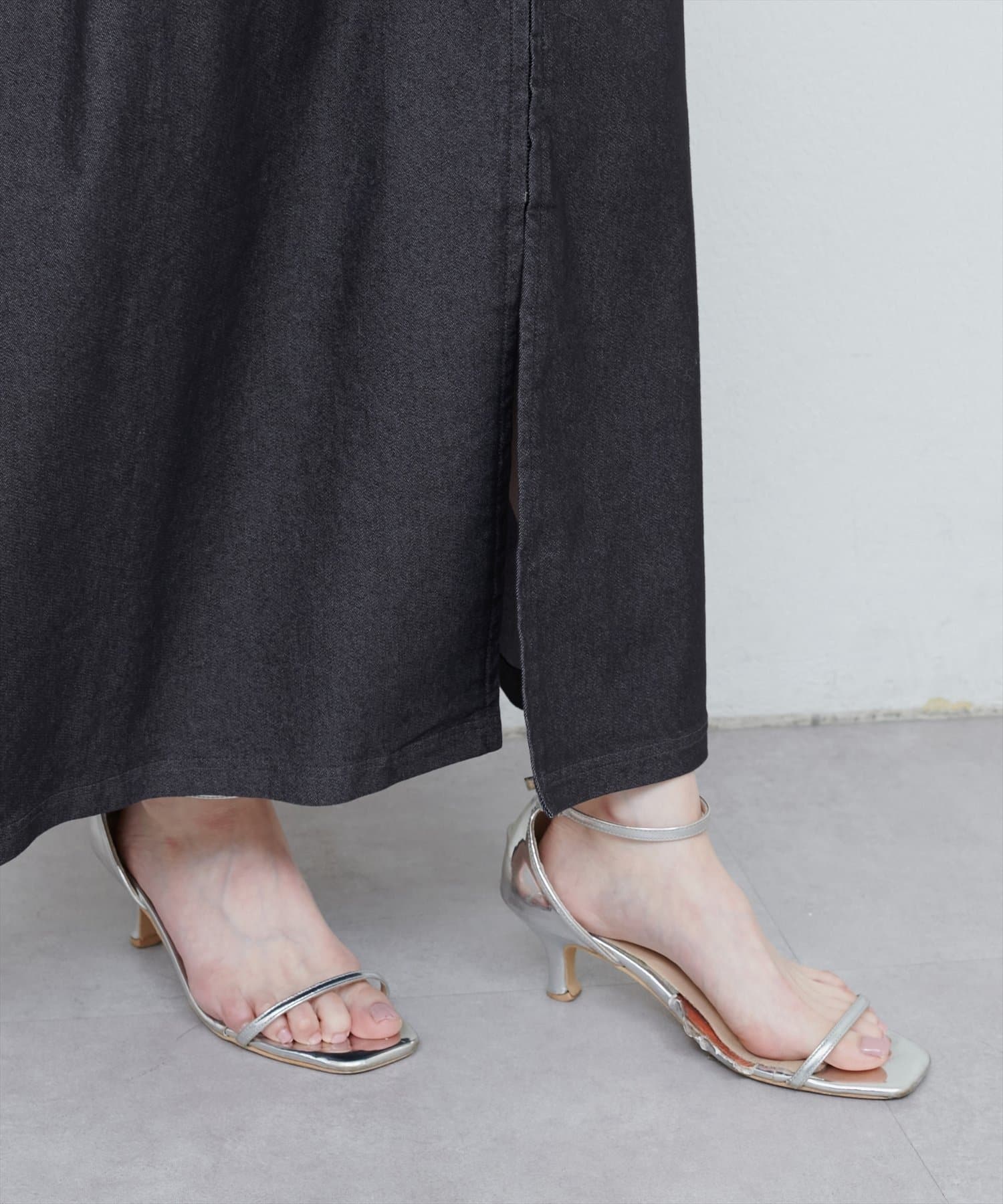 NICE CLAUP / OLIVE des OLIVE OUTLET(ナイスクラップ  / オリーブ デ オリーブ アウトレット) 【natural couture】肩リボンデニムライクジャンスカ