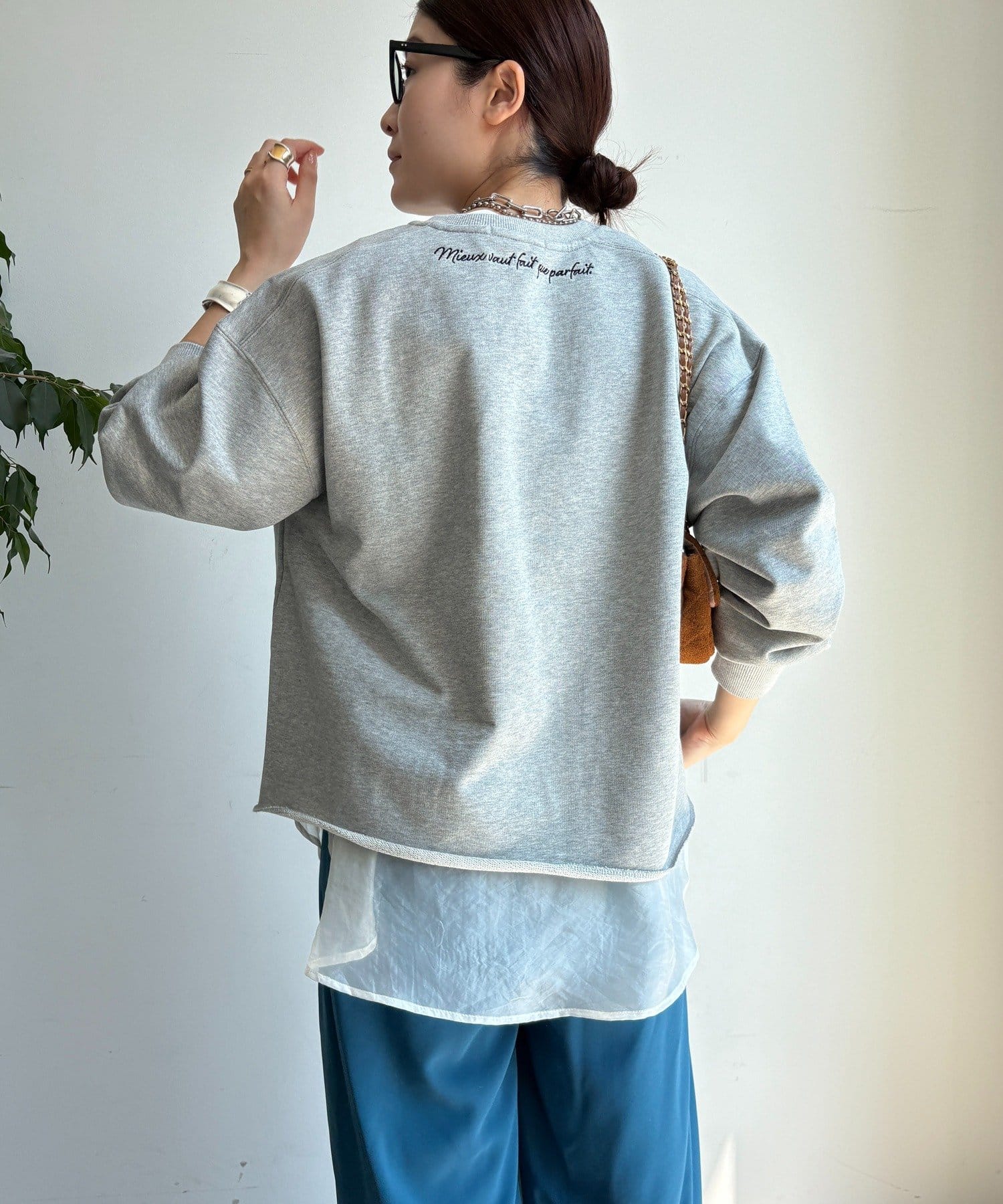 DOUDOU(ドゥドゥ) バック刺繍深Vスウエット＋タンクセット