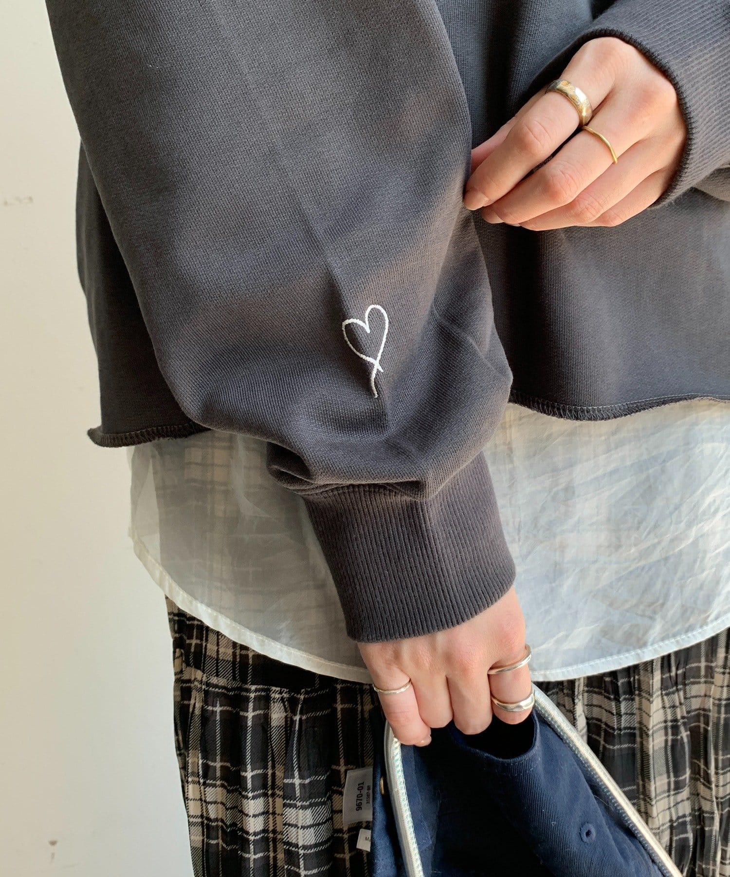 DOUDOU(ドゥドゥ) バック刺繍深Vスウエット＋タンクセット