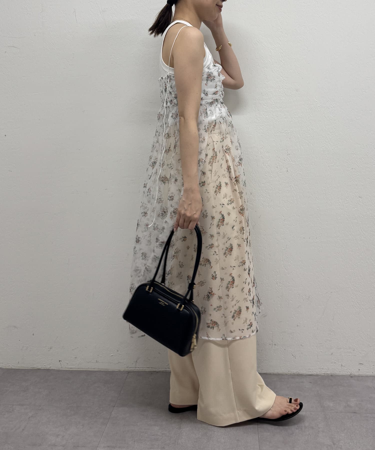 OUTLET(アウトレット) 【Loungedress】フラワーオーガンジーキャミワンピース