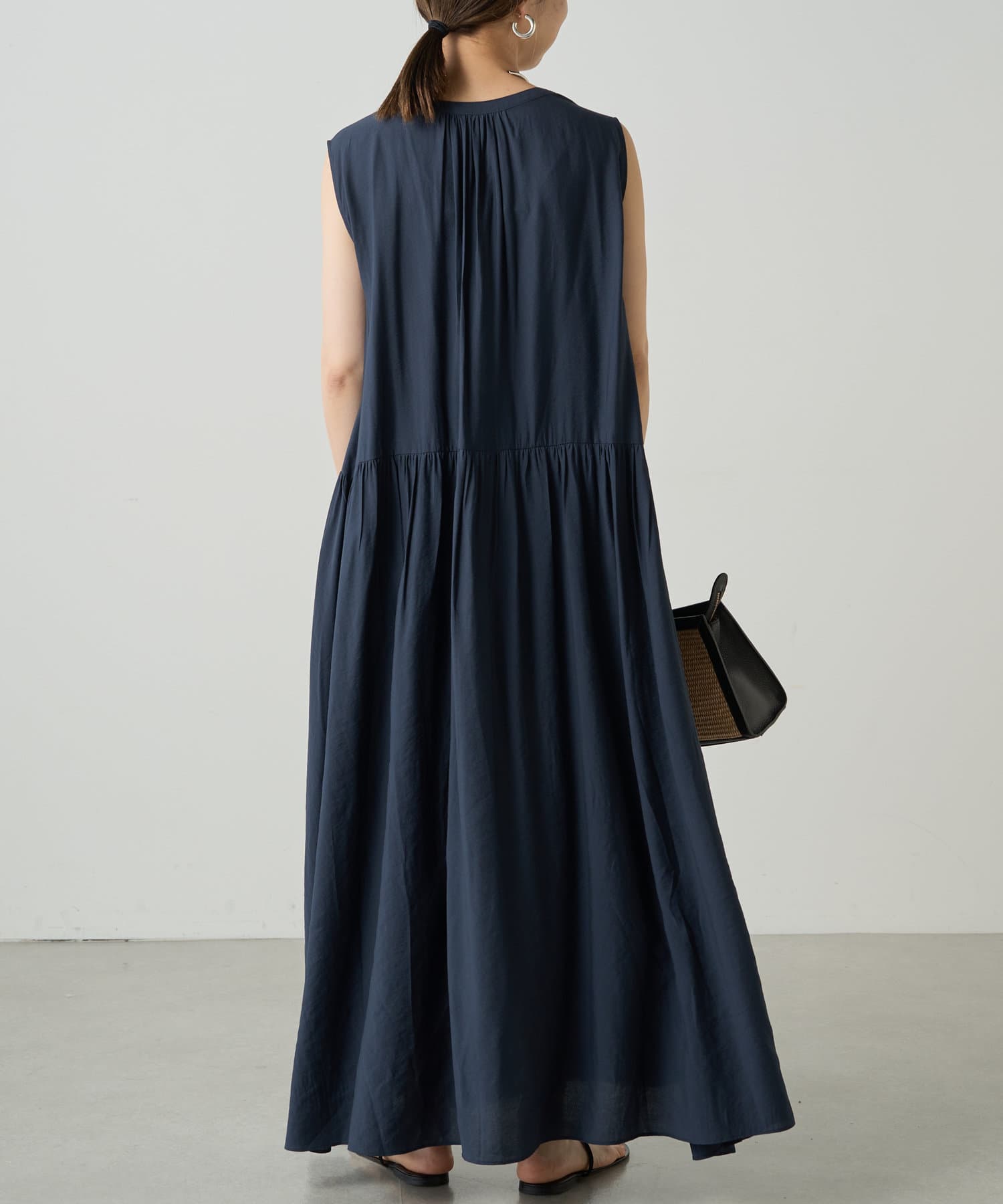 OUTLET(アウトレット) 【Loungedress】スキッパーノースリギャザーワンピース
